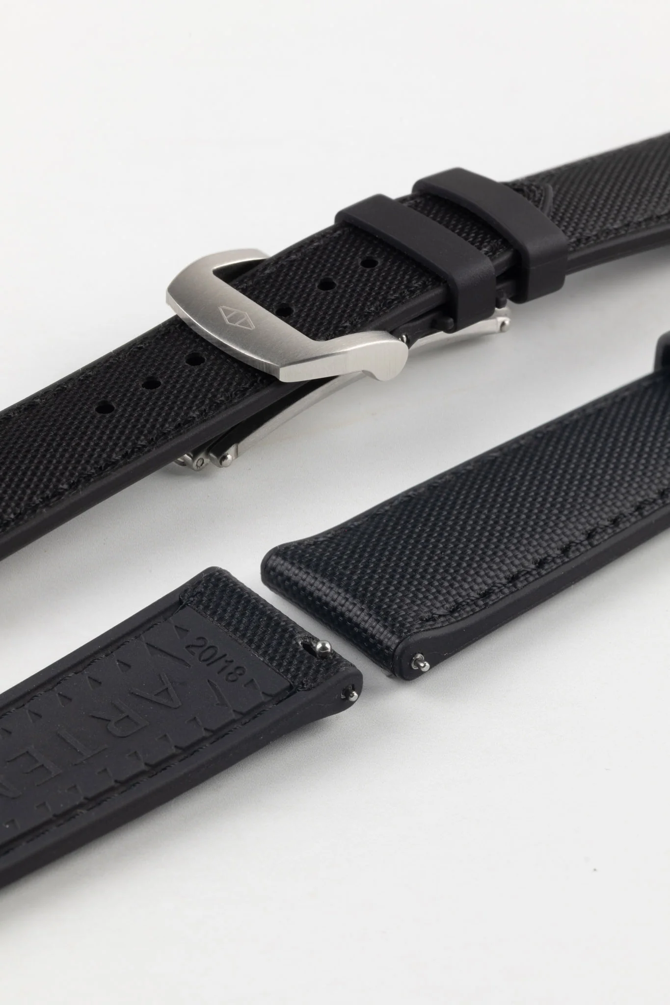 Artem Straps HydroFlex™ Black Hybrid FKM Rubber Watch Strap with Black Stitching - Image 10