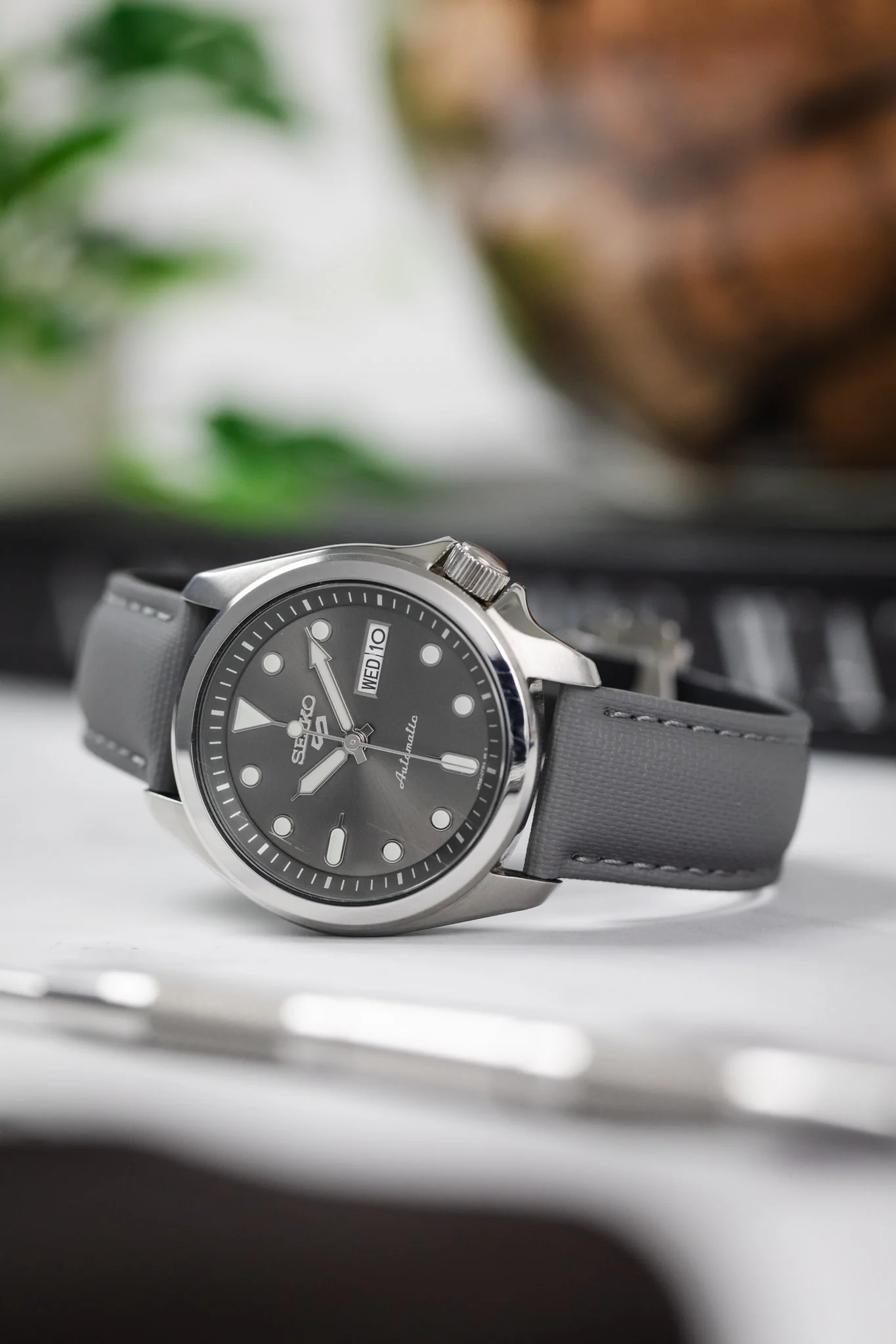 Artem Straps Loop-less™ Grey Sailcloth Watch Strap - Image 4