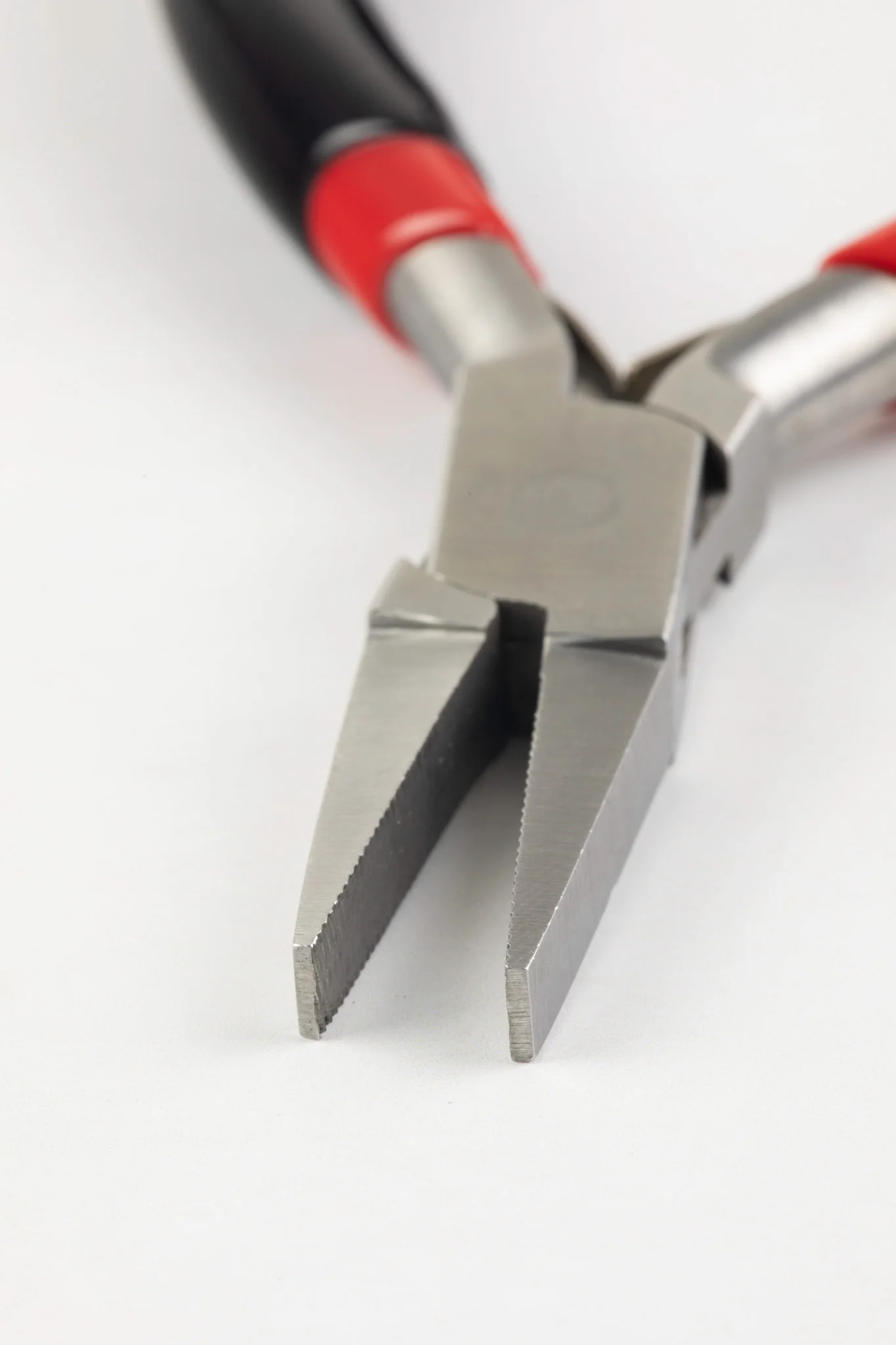 BECO TECHNIC Flat-Nose Pliers - 1.00mm - Image 3