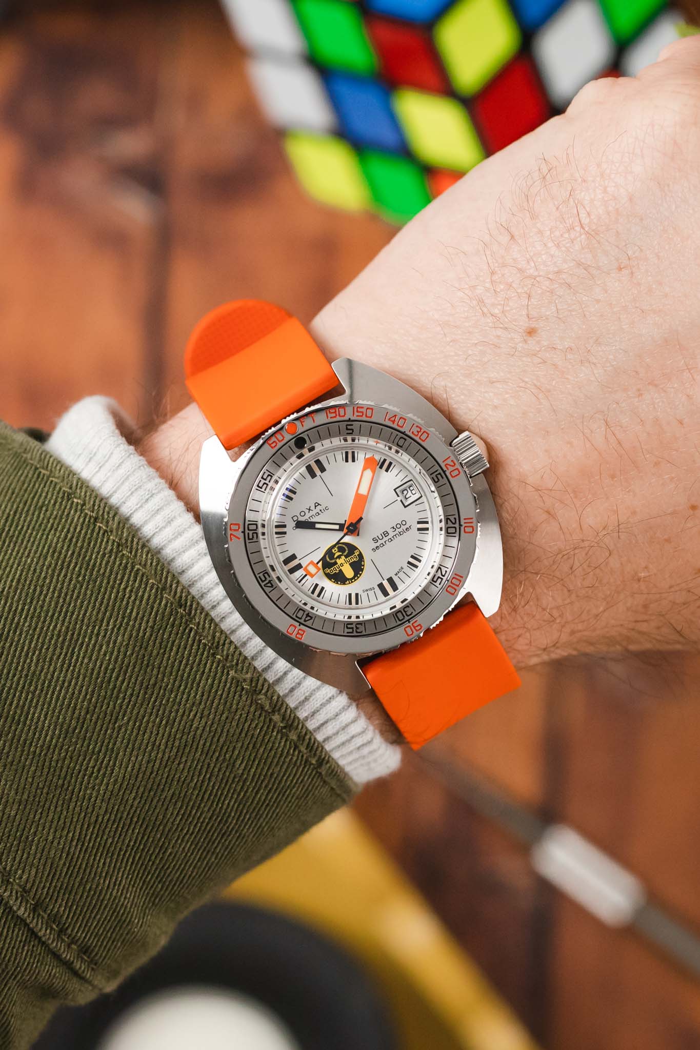 Bonetto Cinturini 270 Self-Punch Rubber Watch Strap in ORANGE - Image 2
