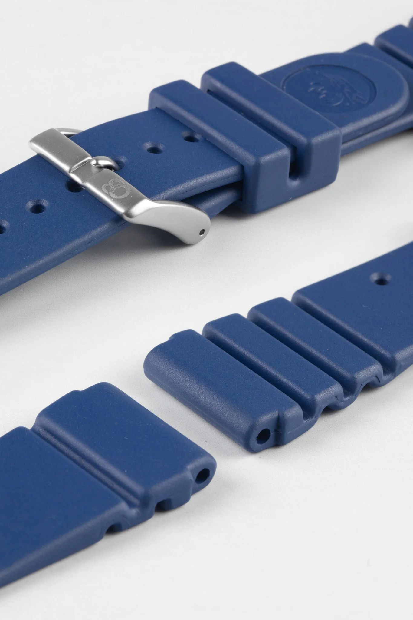 Bonetto Cinturini 284 Premium Rubber Sports Watch Strap in BLUE - Image 8