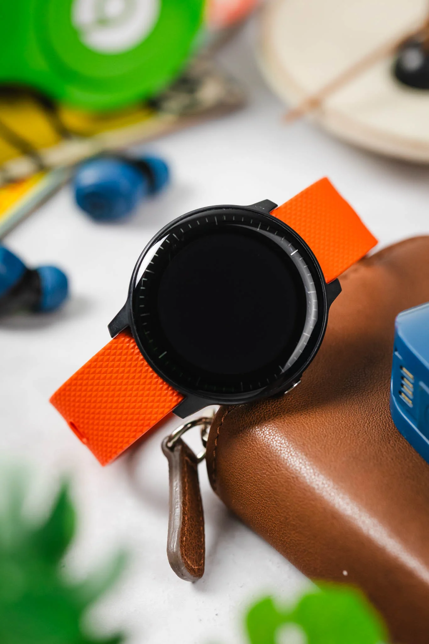 Bonetto Cinturini 330 Wide-Tang Parallel Rubber Watch Strap in ORANGE - Image 4
