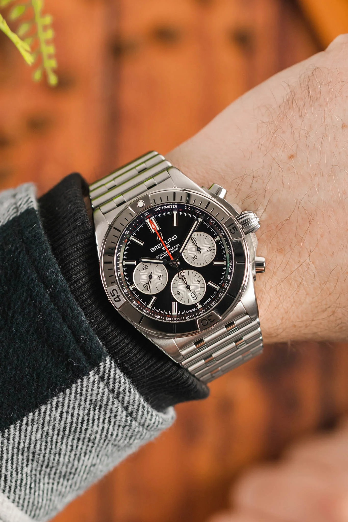 BREITLING Chronomat B01 42 - Black - Image 2