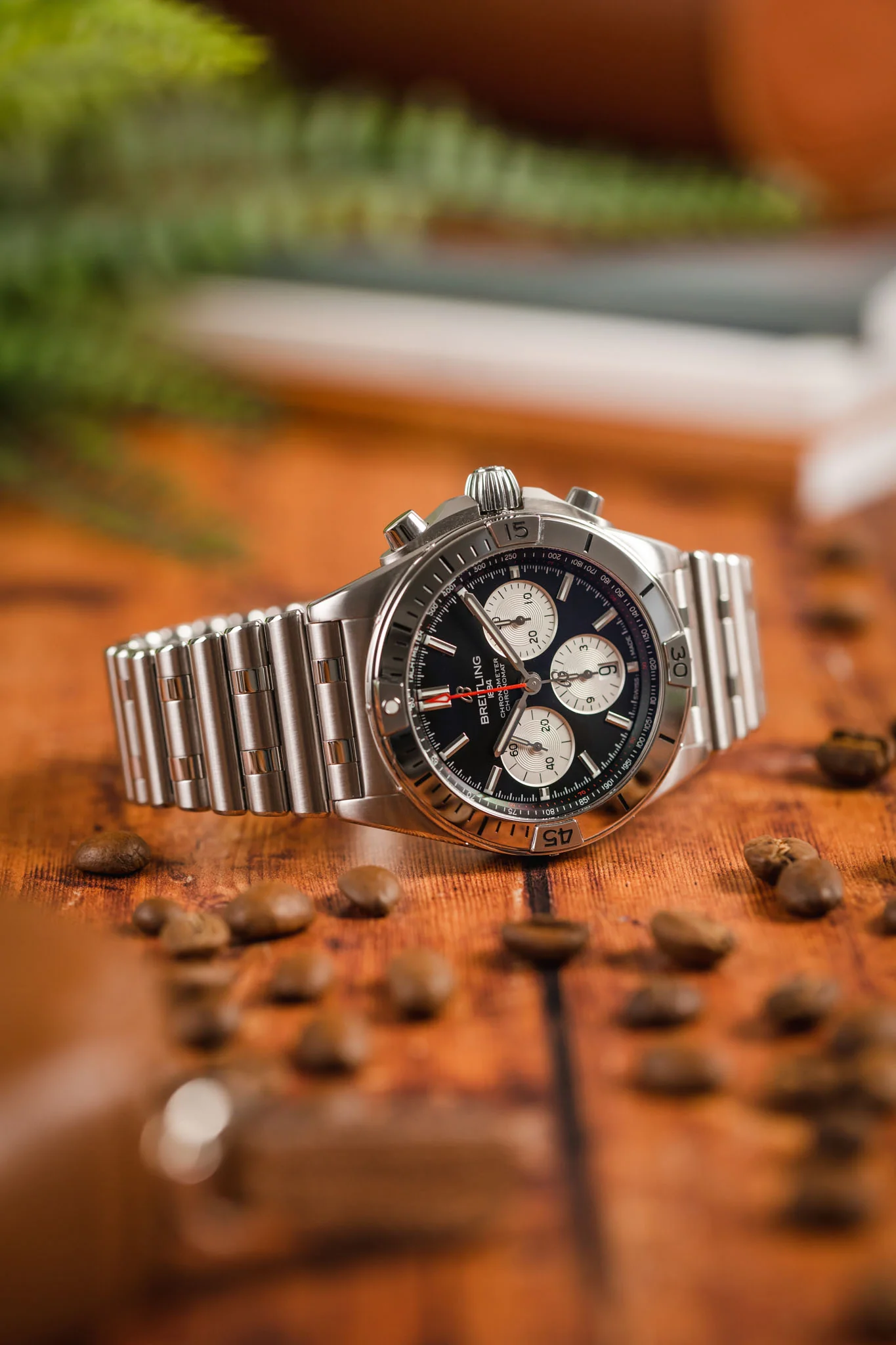BREITLING Chronomat B01 42 - Black - Image 4