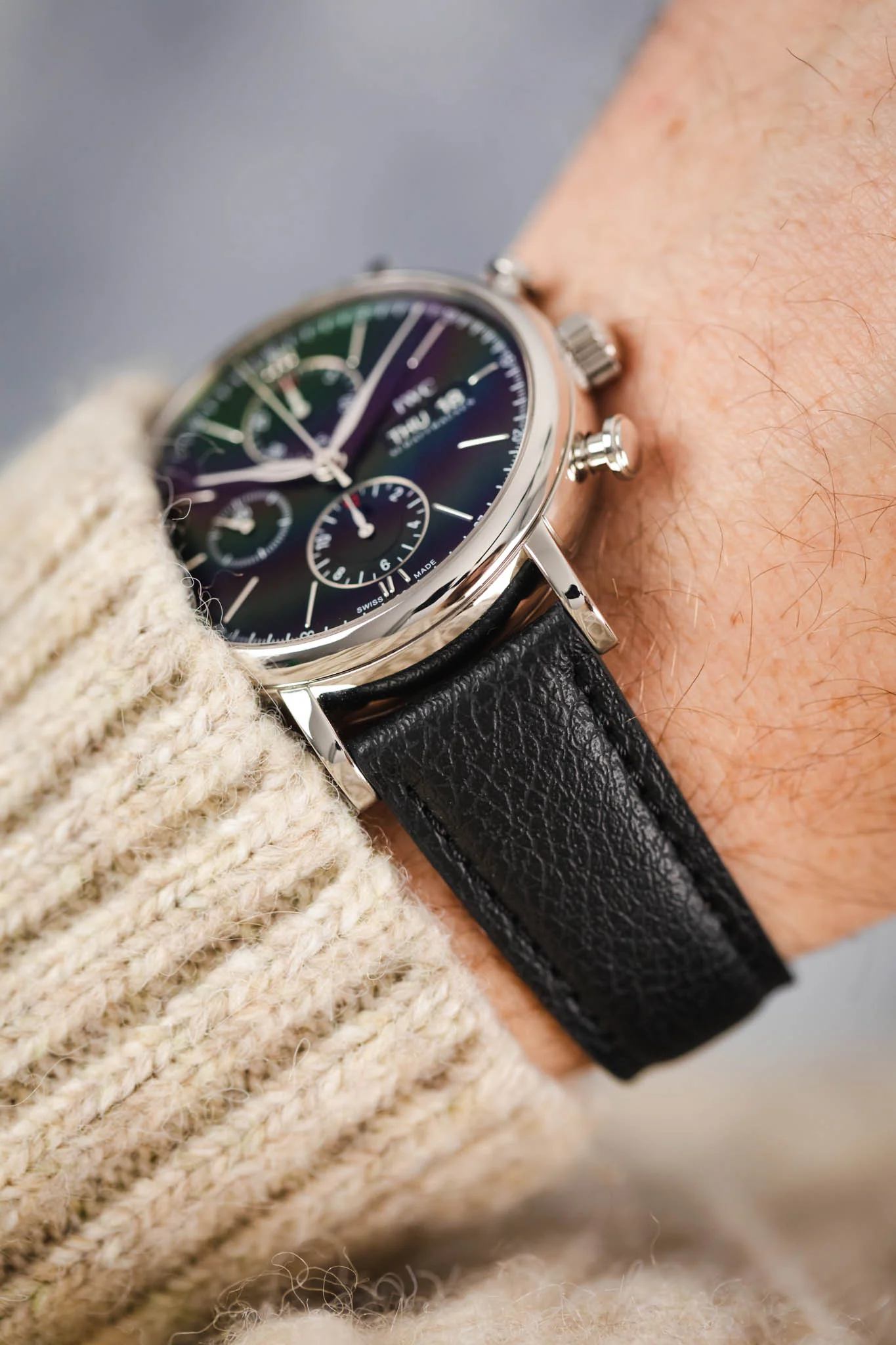 Classic Apple Fibre Watch Strap in Grained Black - Image 6