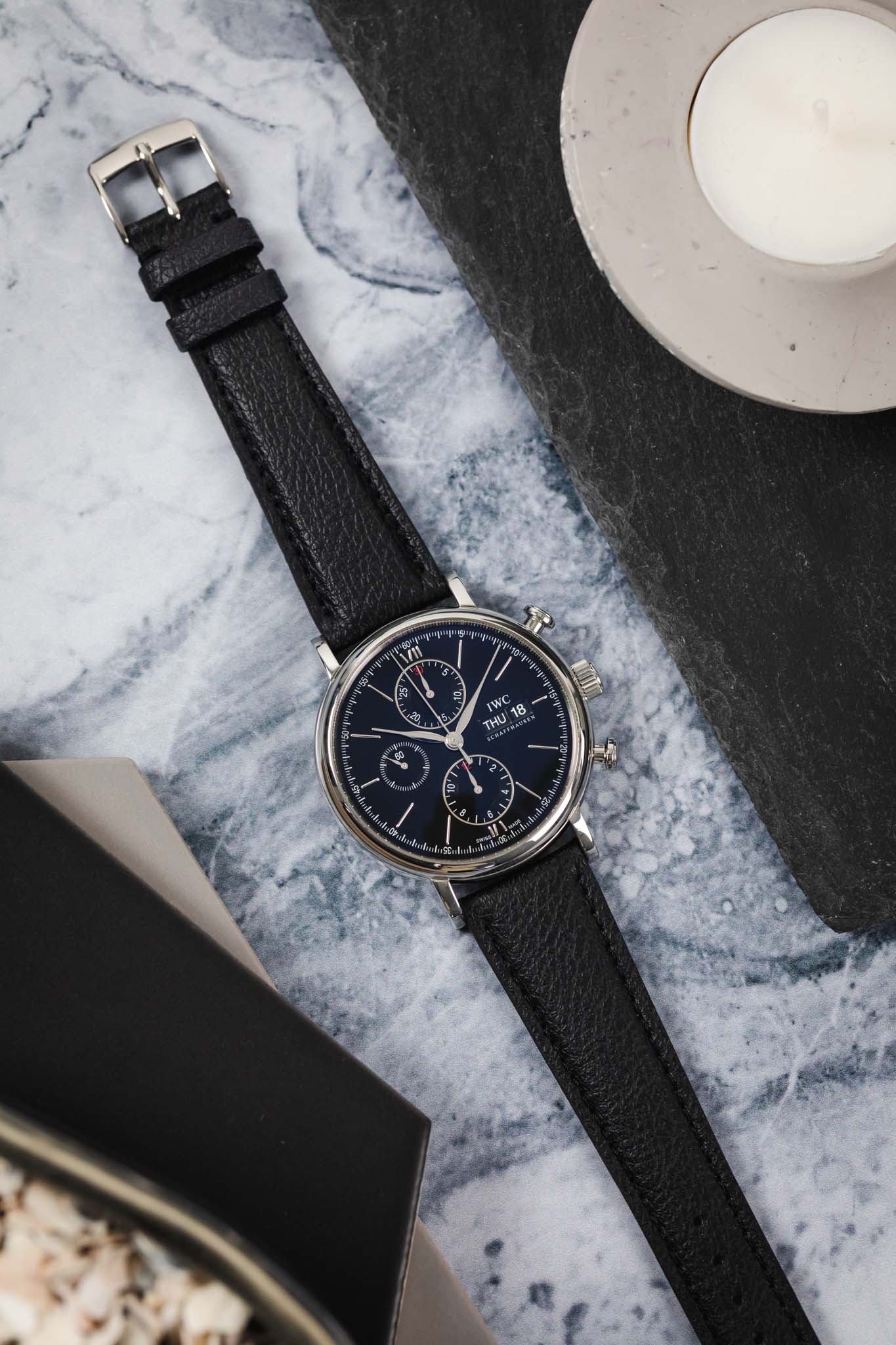 Classic Apple Fibre Watch Strap in Grained Black - Image 8