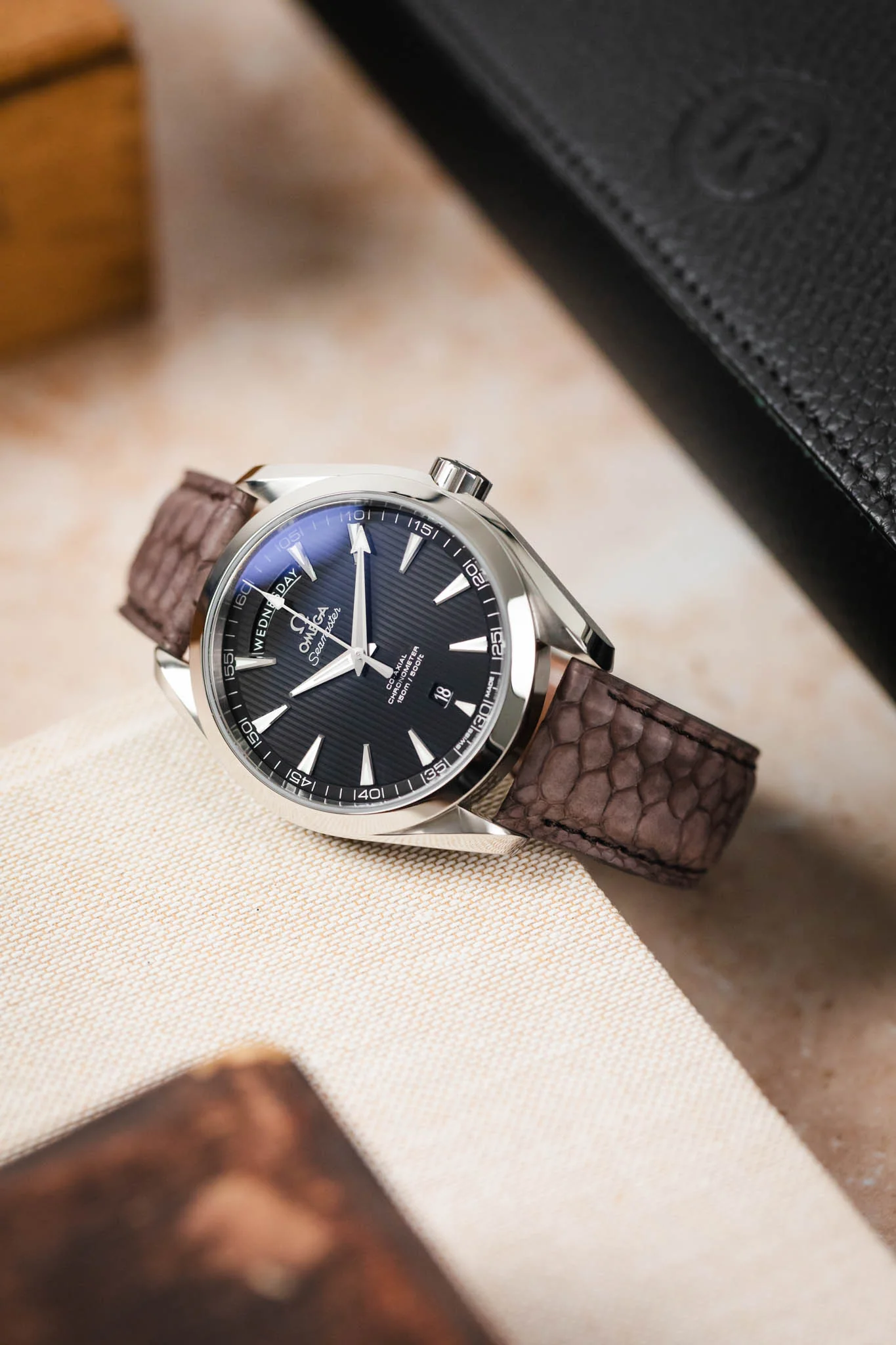 Classic Gallo Leather Watch Strap in Matte Vintage Brown - Image 4