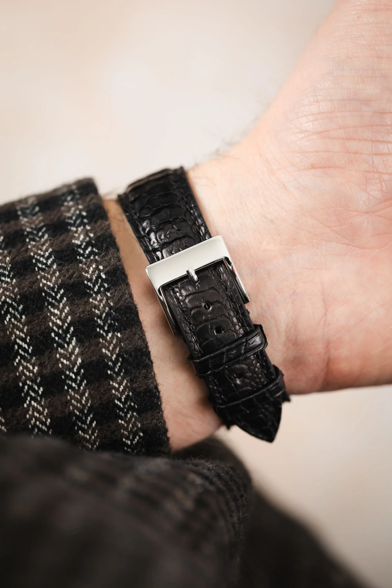 Classic Gallo Watch Strap in Matte Black - Image 6