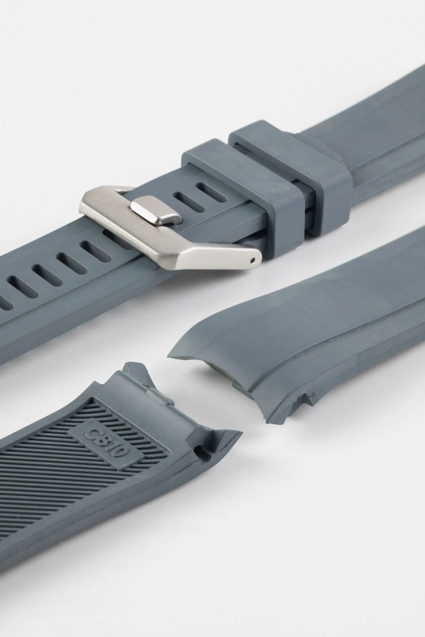 CRAFTER BLUE CB10 Rubber Watch Strap for Seiko 5 Sports Series – GREY with Rubber & Steel Keepers - Image 5