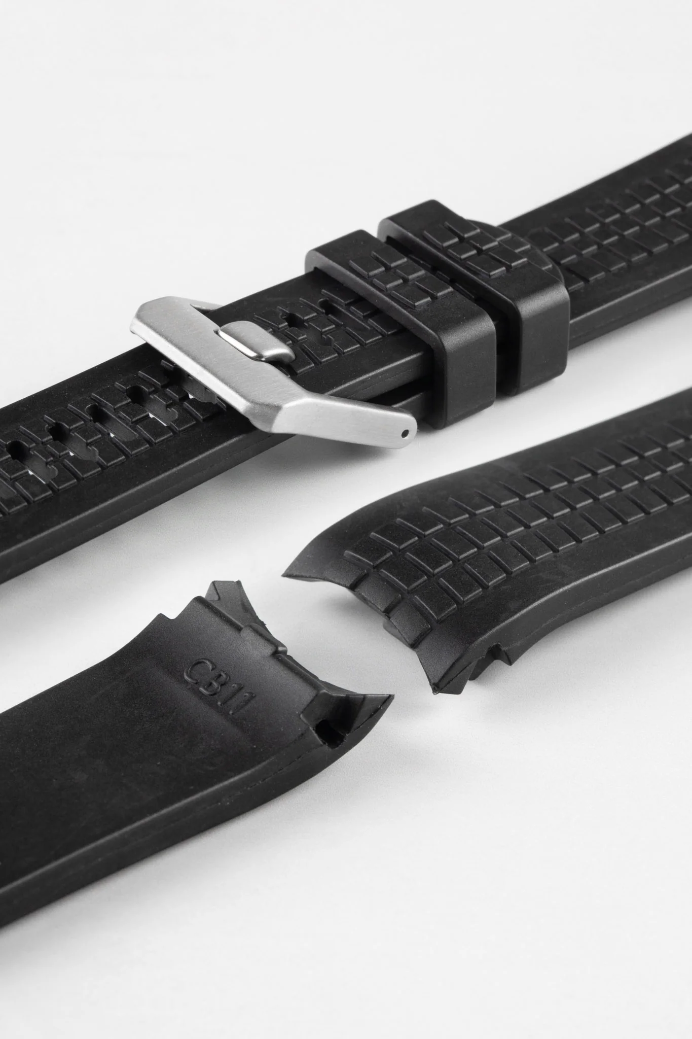 CRAFTER BLUE CB11 'Aquanaut' Rubber Watch Strap for Seiko 5 Sports Series – BLACK - Image 5