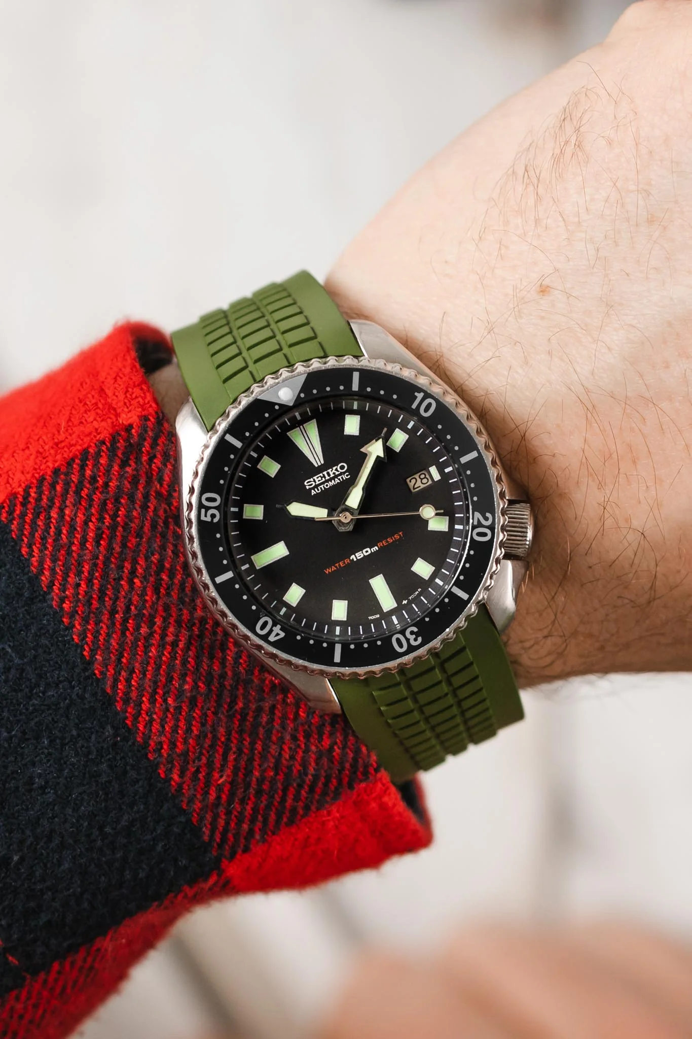 CRAFTER BLUE CB11 'Aquanaut' Rubber Watch Strap for Seiko SKX Series – GREEN - Image 2