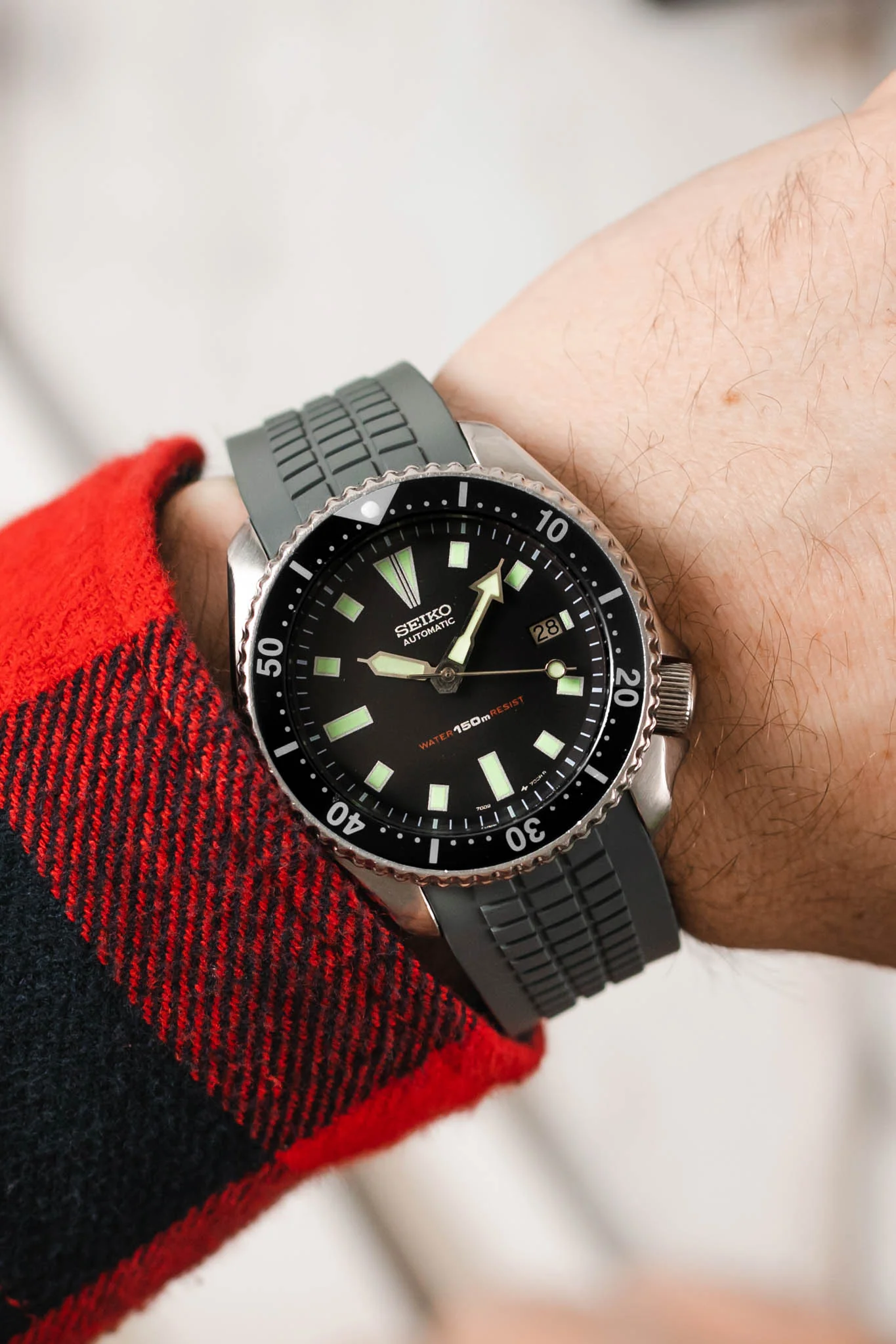 CRAFTER BLUE CB11 'Aquanaut' Rubber Watch Strap for Seiko SKX Series – GREY - Image 2