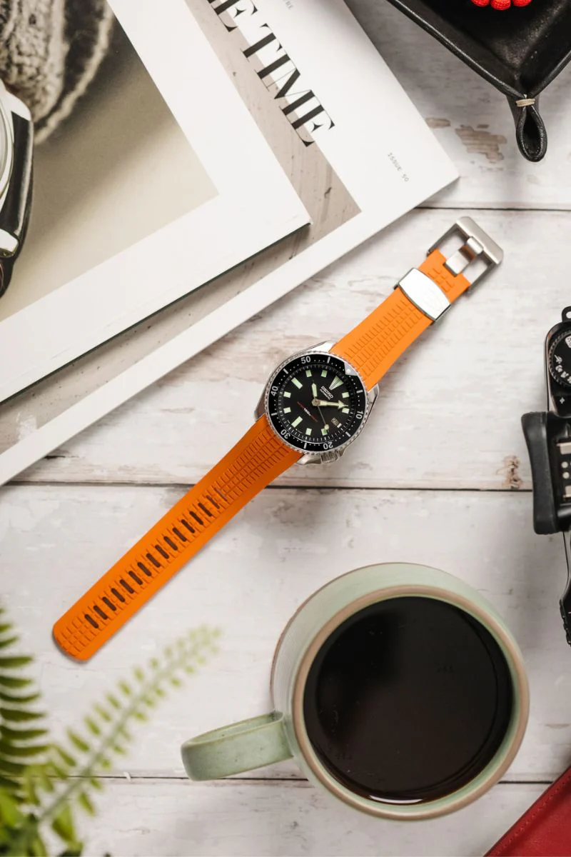 CRAFTER BLUE CB11 'Aquanaut' Rubber Watch Strap for Seiko SKX Series – ORANGE - Image 4