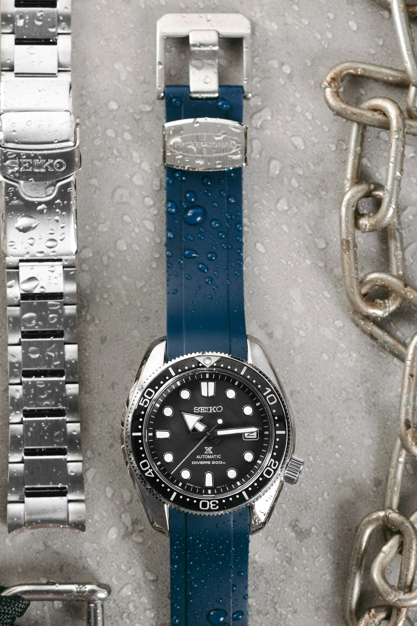 CRAFTER BLUE CB13 Rubber Watch Strap for Seiko MM200 Series – NAVY with Rubber Keepers - Image 2