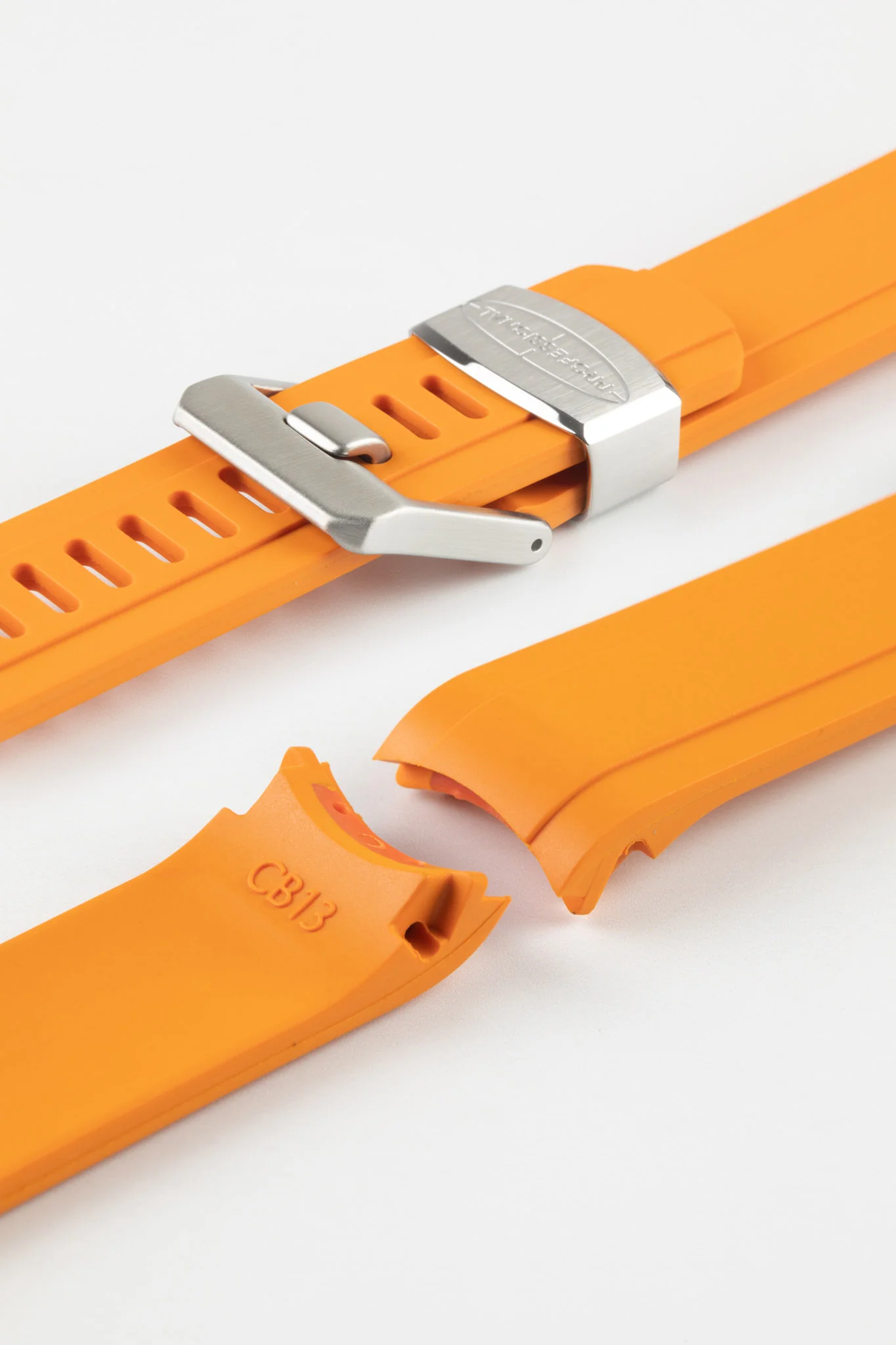 CRAFTER BLUE CB13 Rubber Watch Strap for Seiko MM200 Series – ORANGE with Rubber Keepers - Image 5