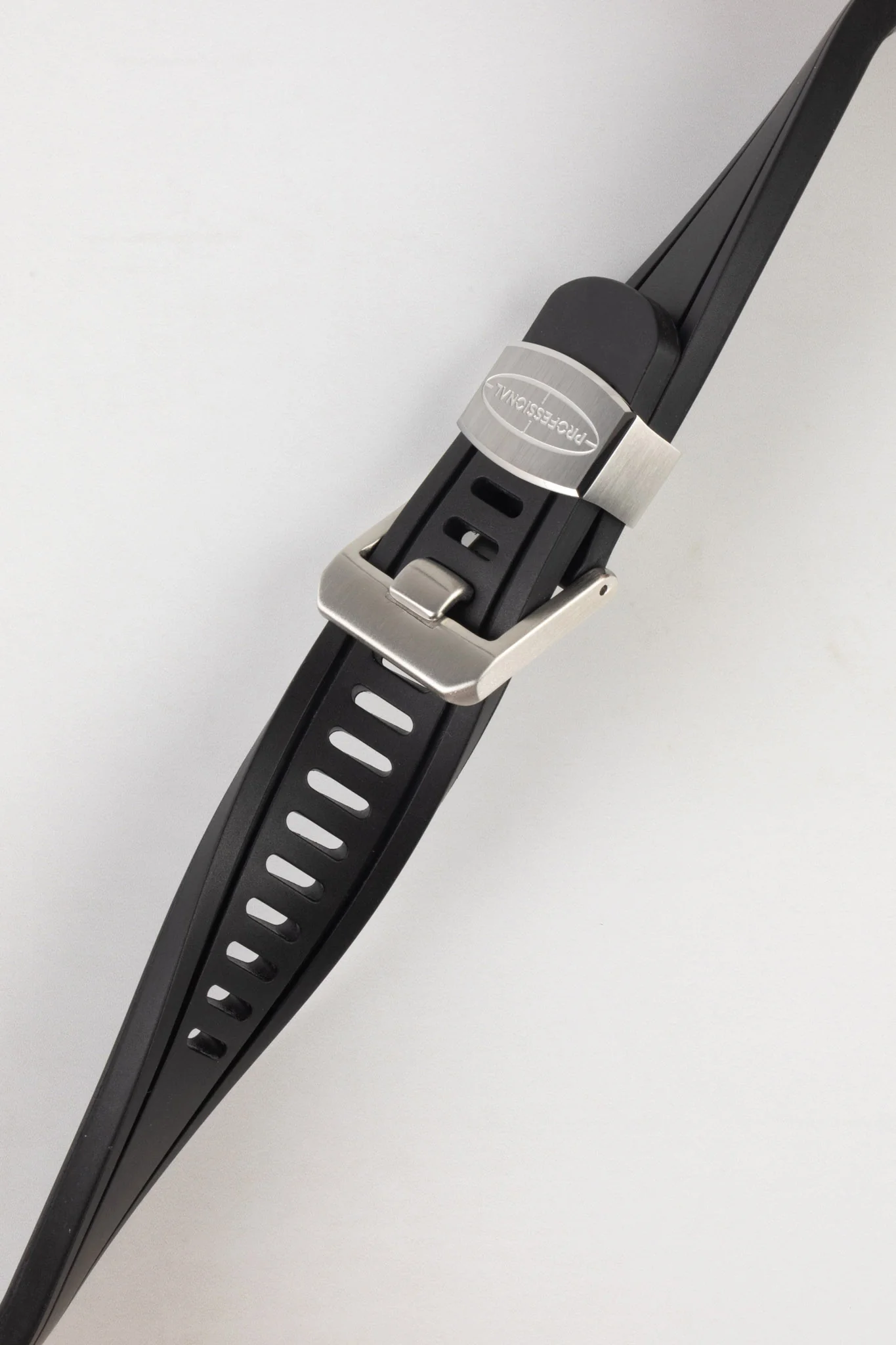 CRAFTER BLUE CB05 Rubber Watch Strap for Seiko SKX Series – BLACK with Steel Keeper - Image 5
