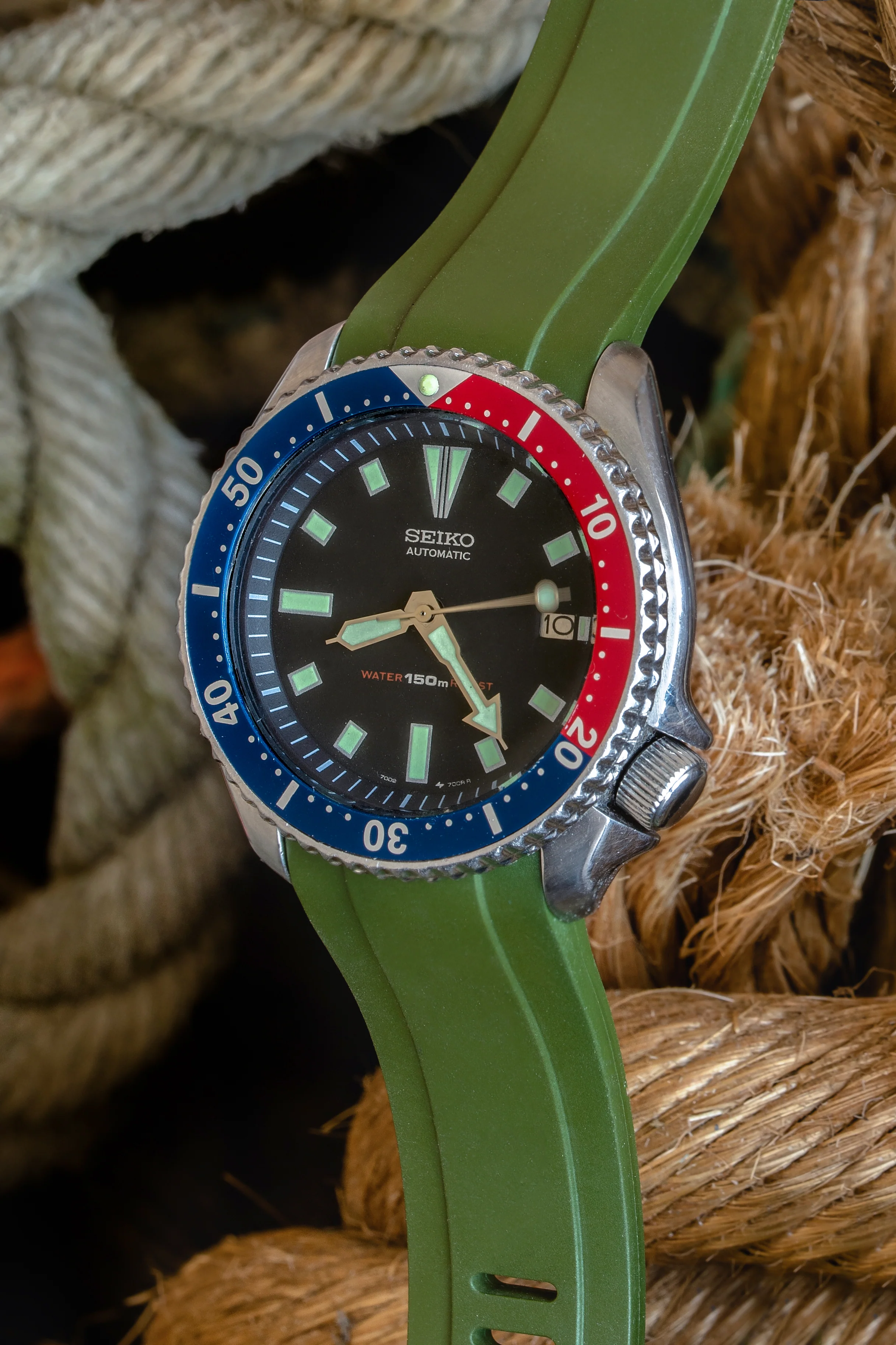CRAFTER BLUE CB10 Rubber Watch Strap for Seiko SKX Series – GREEN with Rubber & Steel Keepers - Image 2