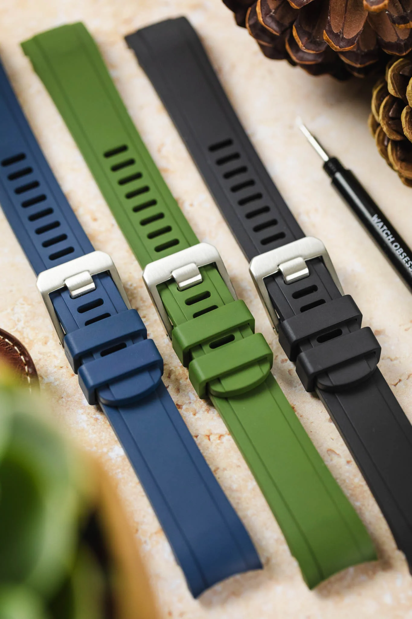 CRAFTER BLUE TD03 Rubber Watch Strap for Tudor Black Bay 58 Series – GREEN - Image 7