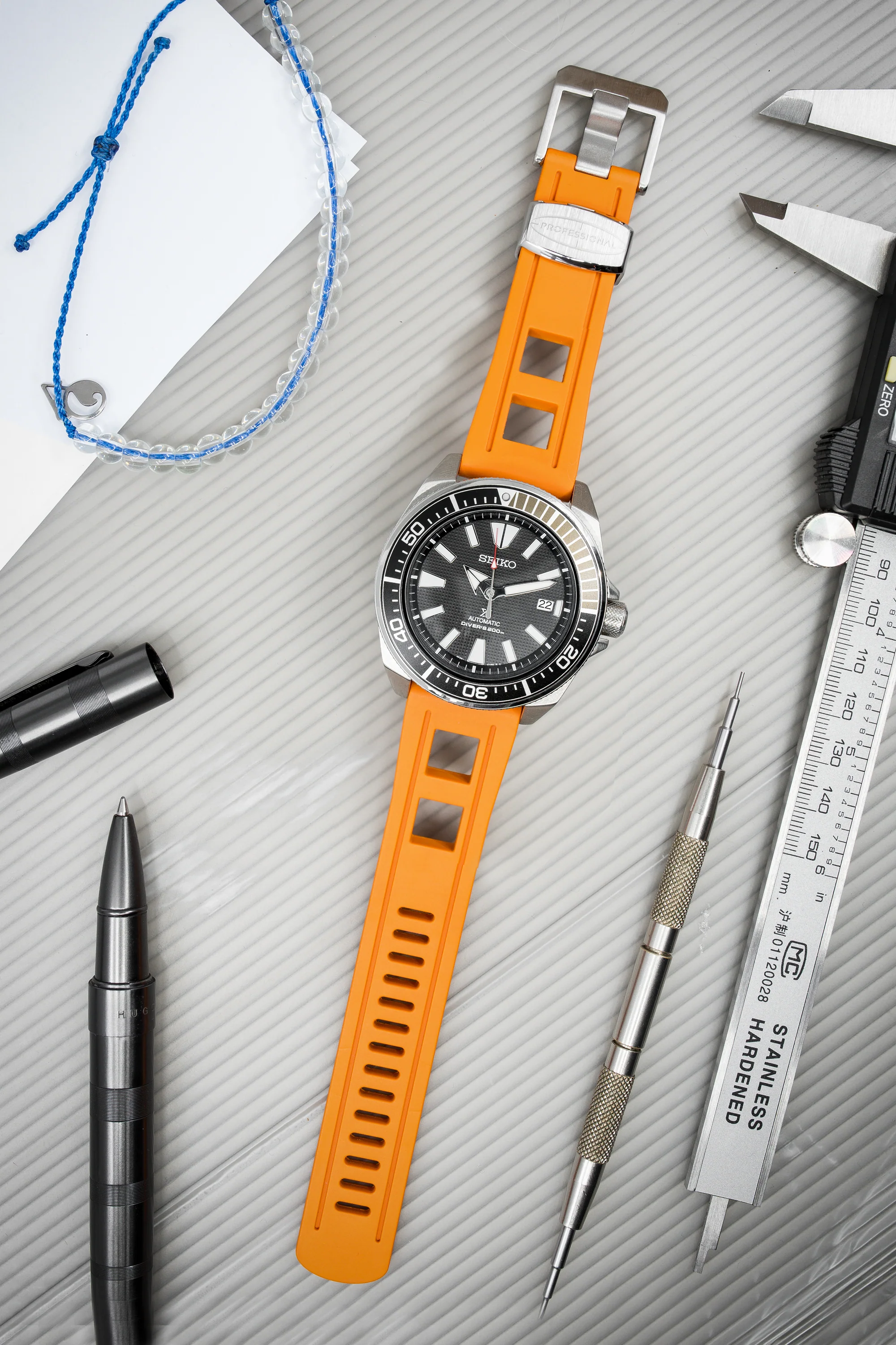 CRAFTER BLUE CB01 Orange Rubber Watch Strap - Image 2