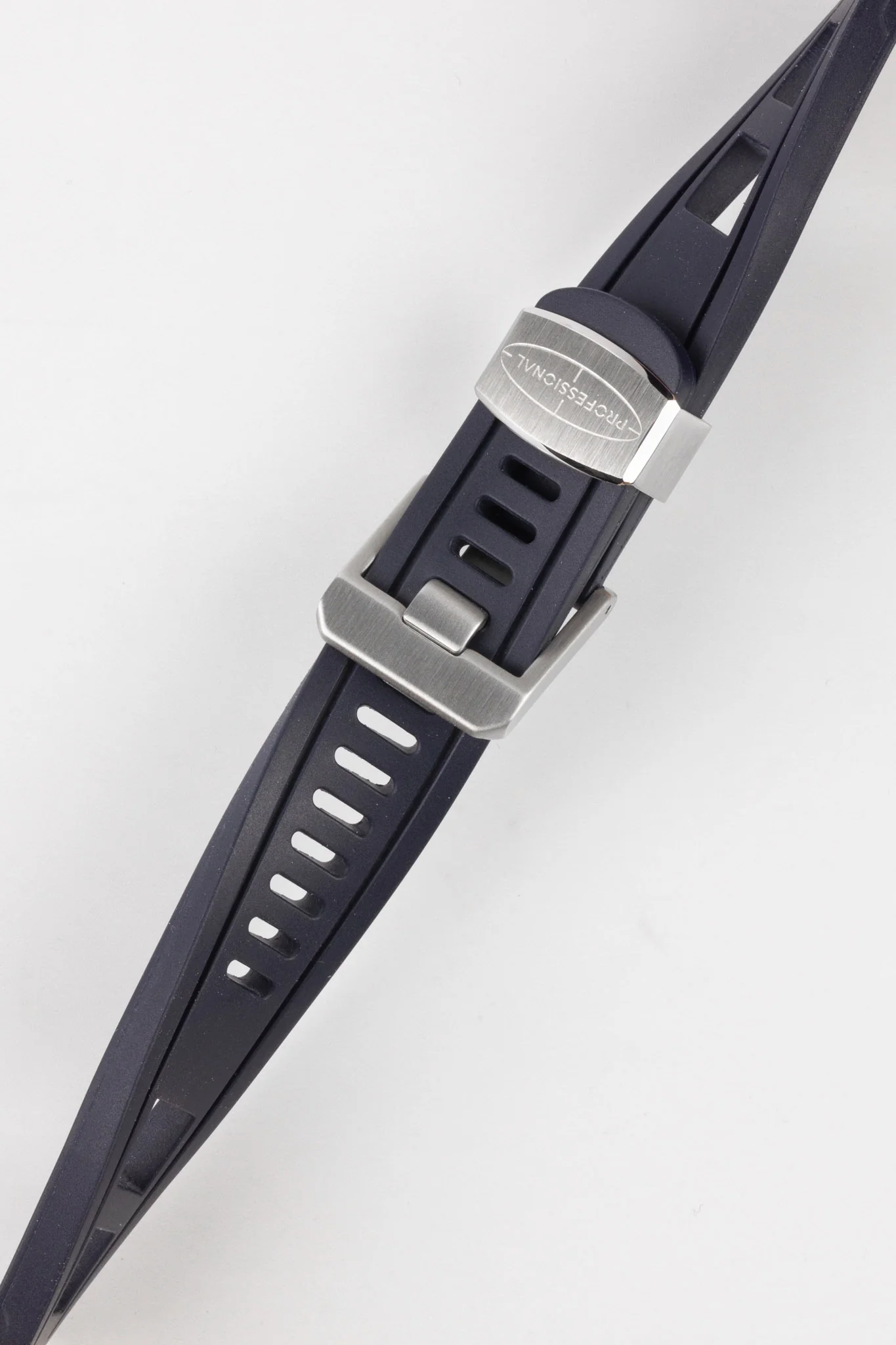 CRAFTER BLUE CB01 Navy Blue Rubber Watch Strap - Image 3