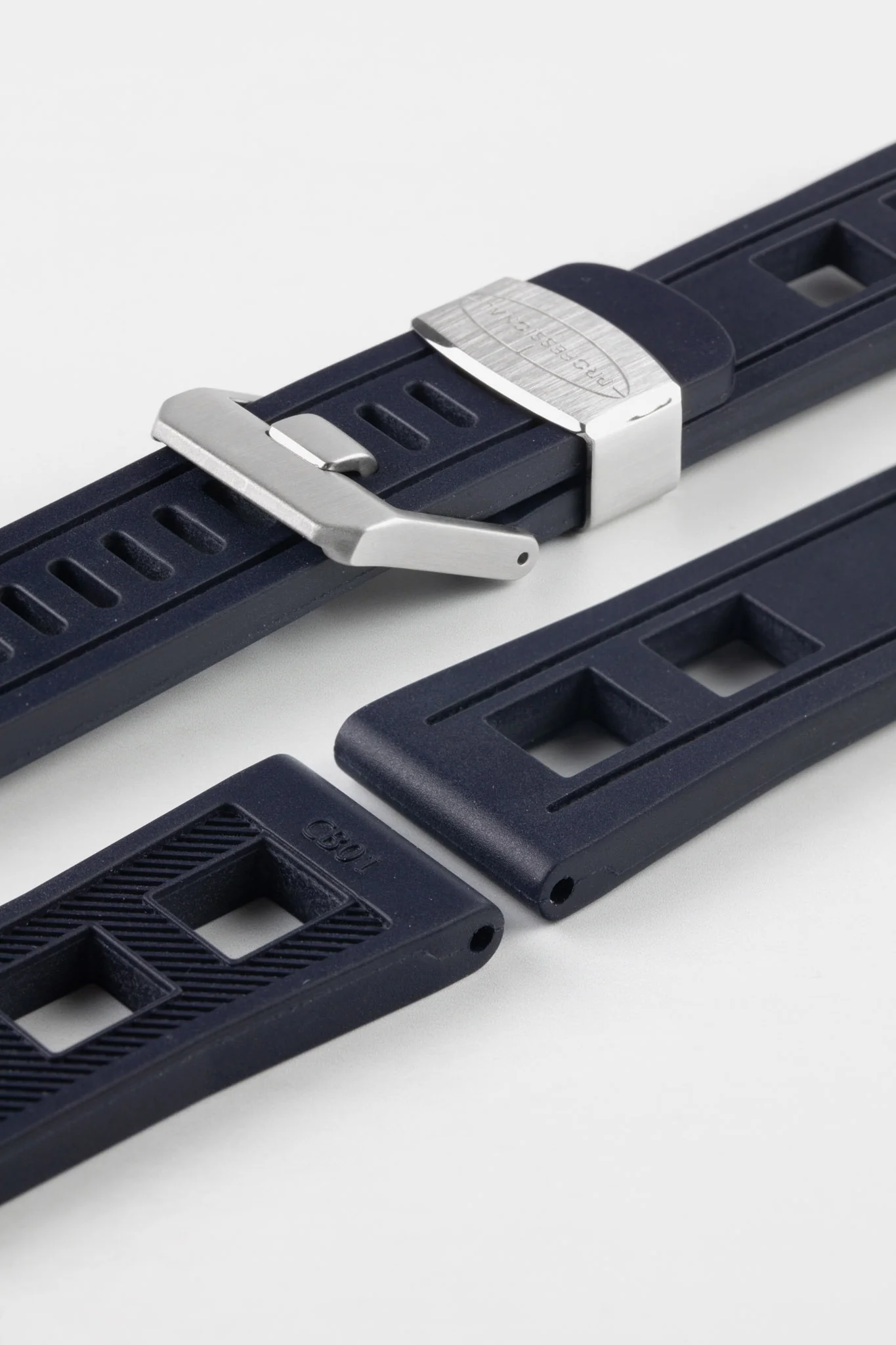 CRAFTER BLUE CB01 Navy Blue Rubber Watch Strap - Image 4