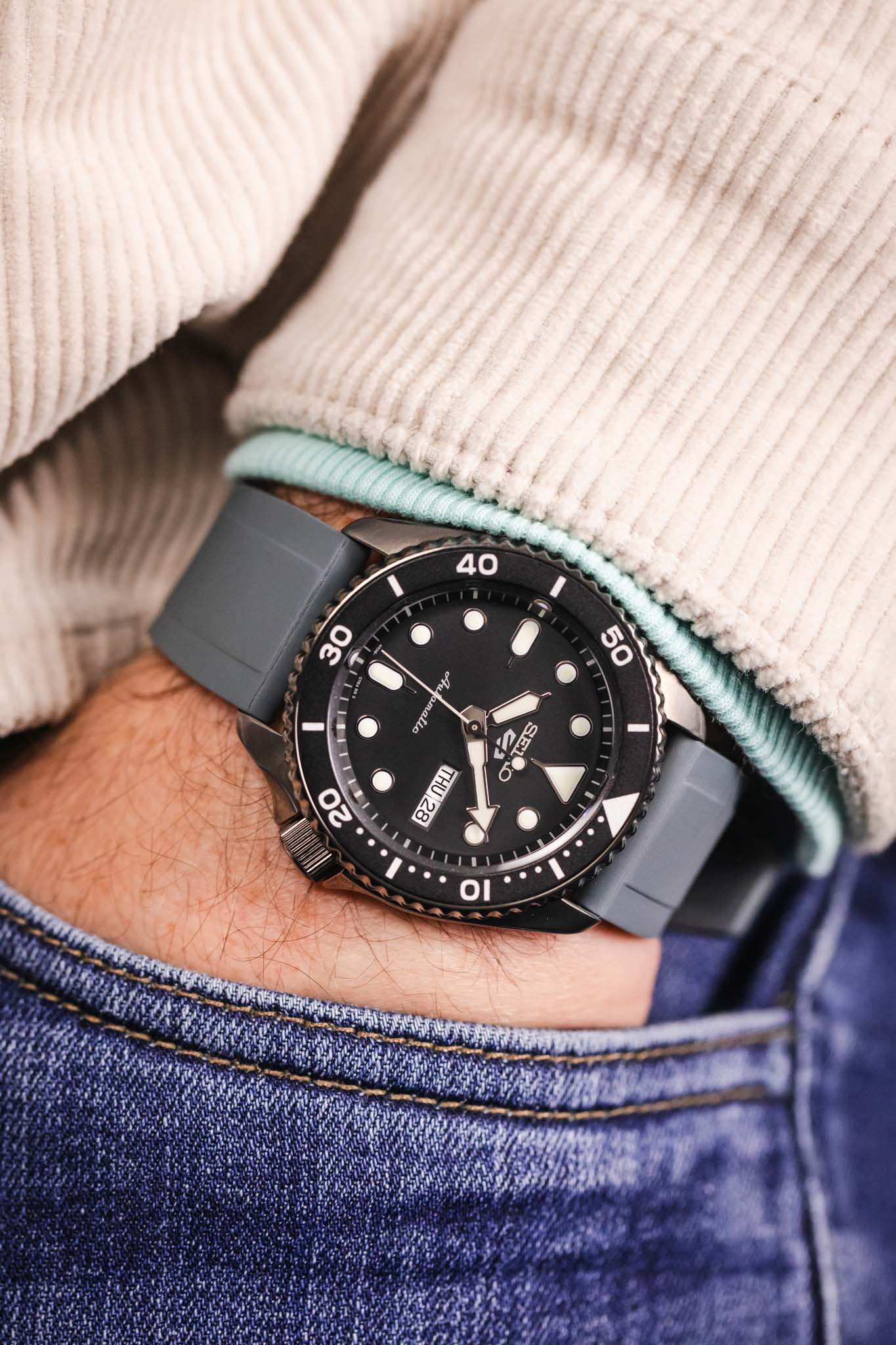 CRAFTER BLUE UX03 Grey FKM Rubber Watch Strap - Image 6
