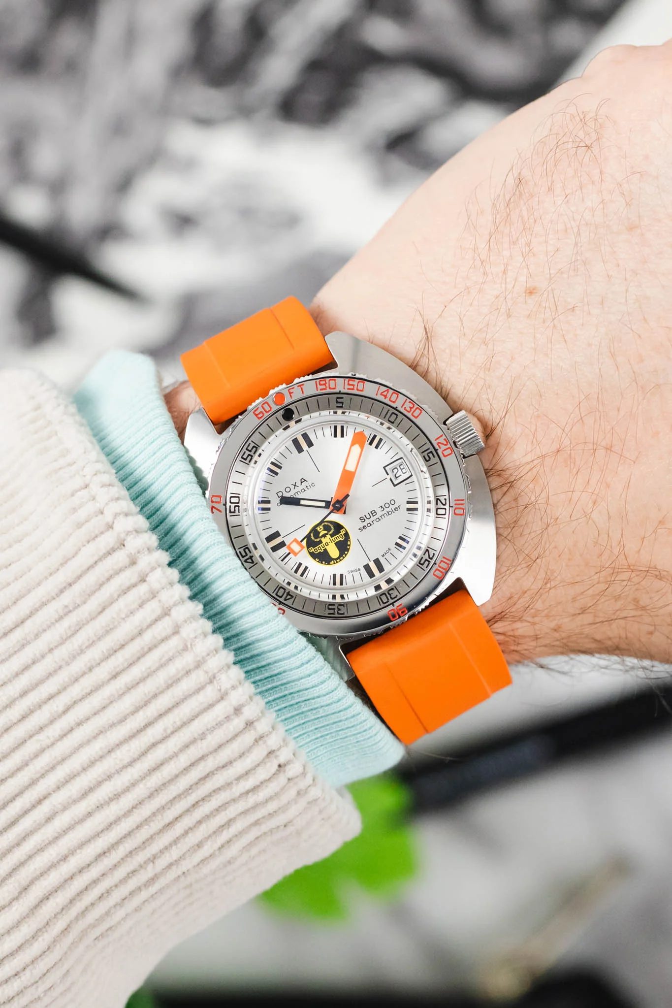 CRAFTER BLUE UX03 Orange FKM Rubber Watch Strap - Image 2
