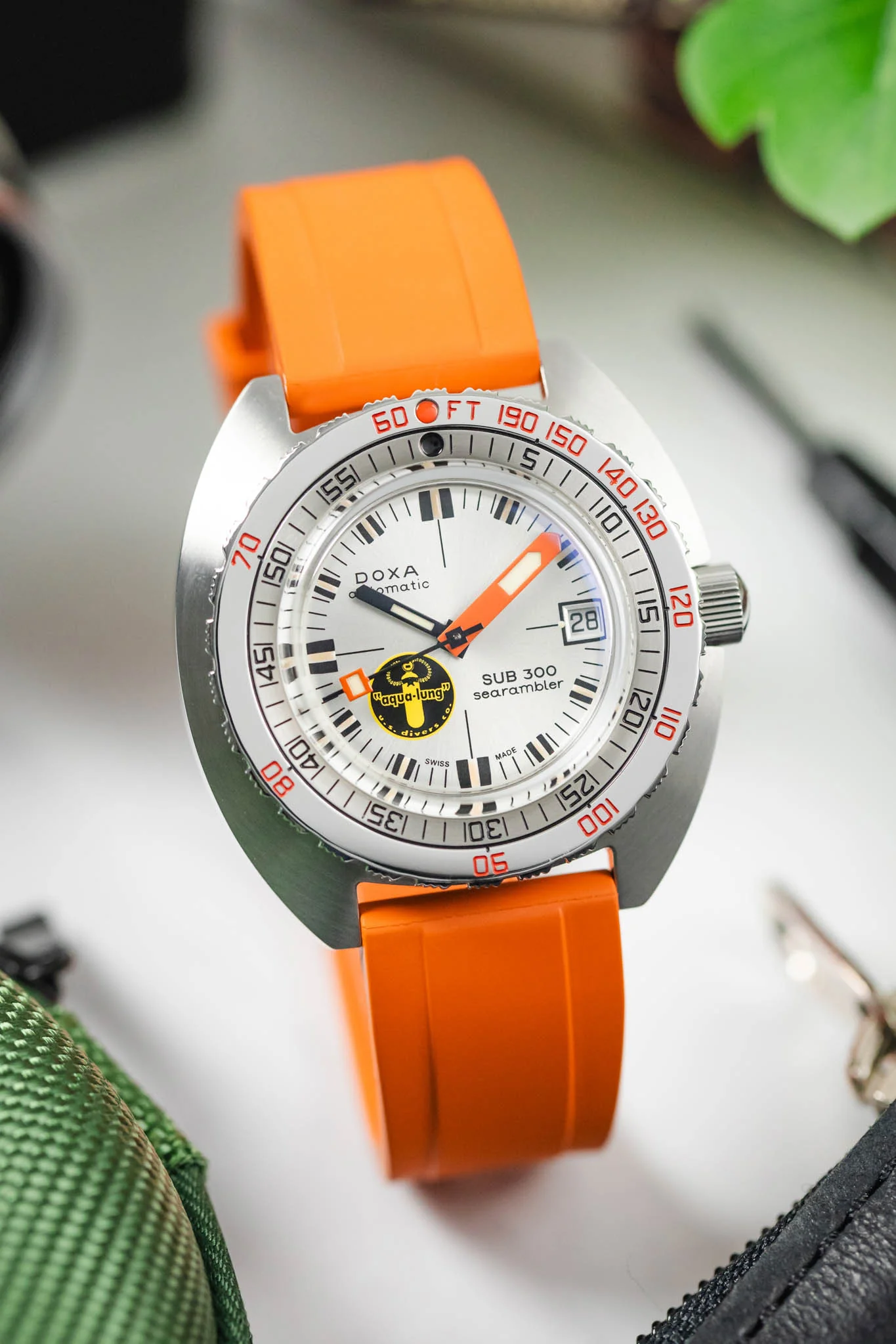CRAFTER BLUE UX03 Orange FKM Rubber Watch Strap - Image 4