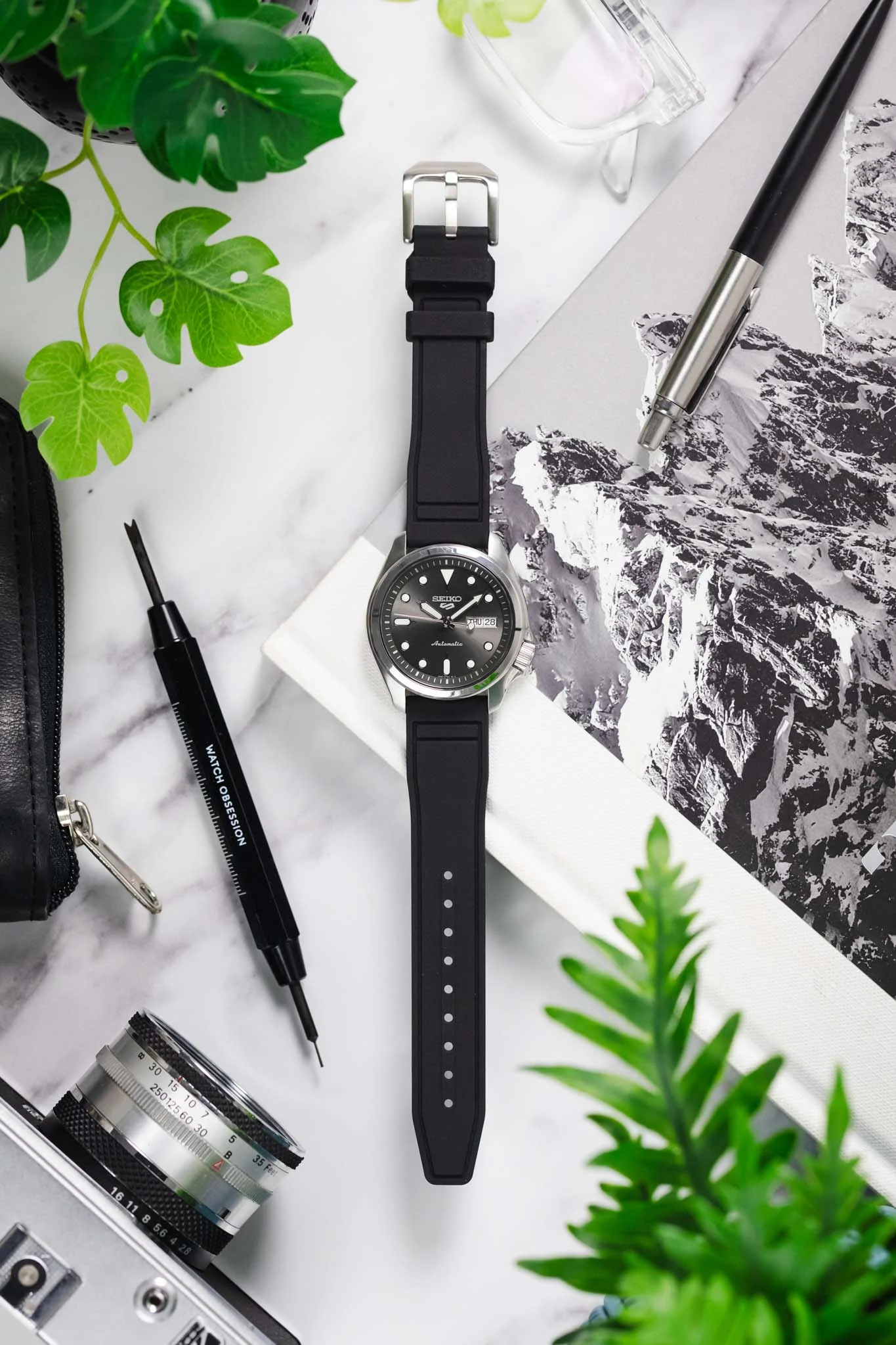 CRAFTER BLUE UX07 Black FKM Rubber Watch Strap - Image 8