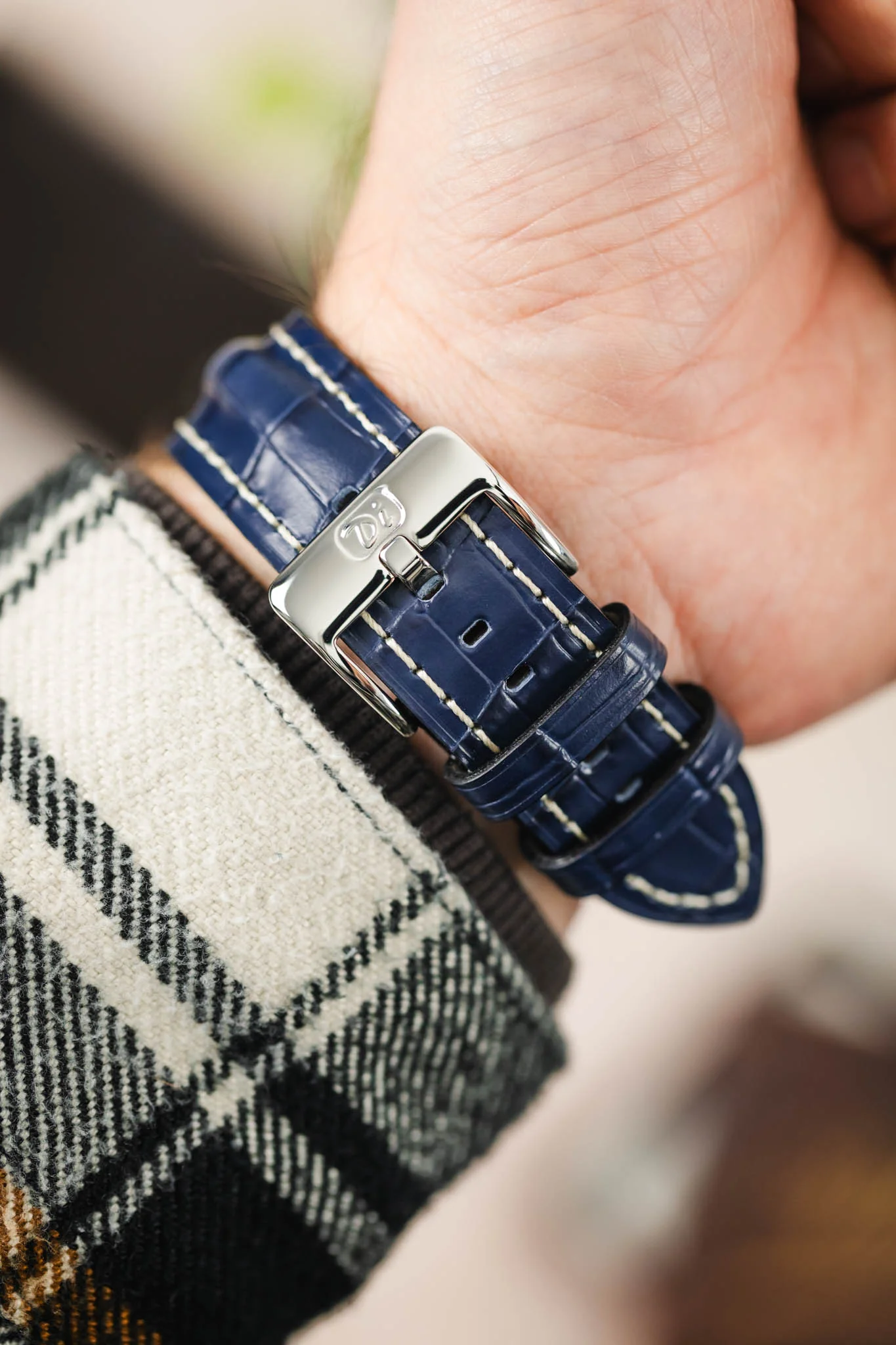 Di-Modell BALI CHRONO Alligator-Embossed Padded Watch Strap in BLUE - Image 6