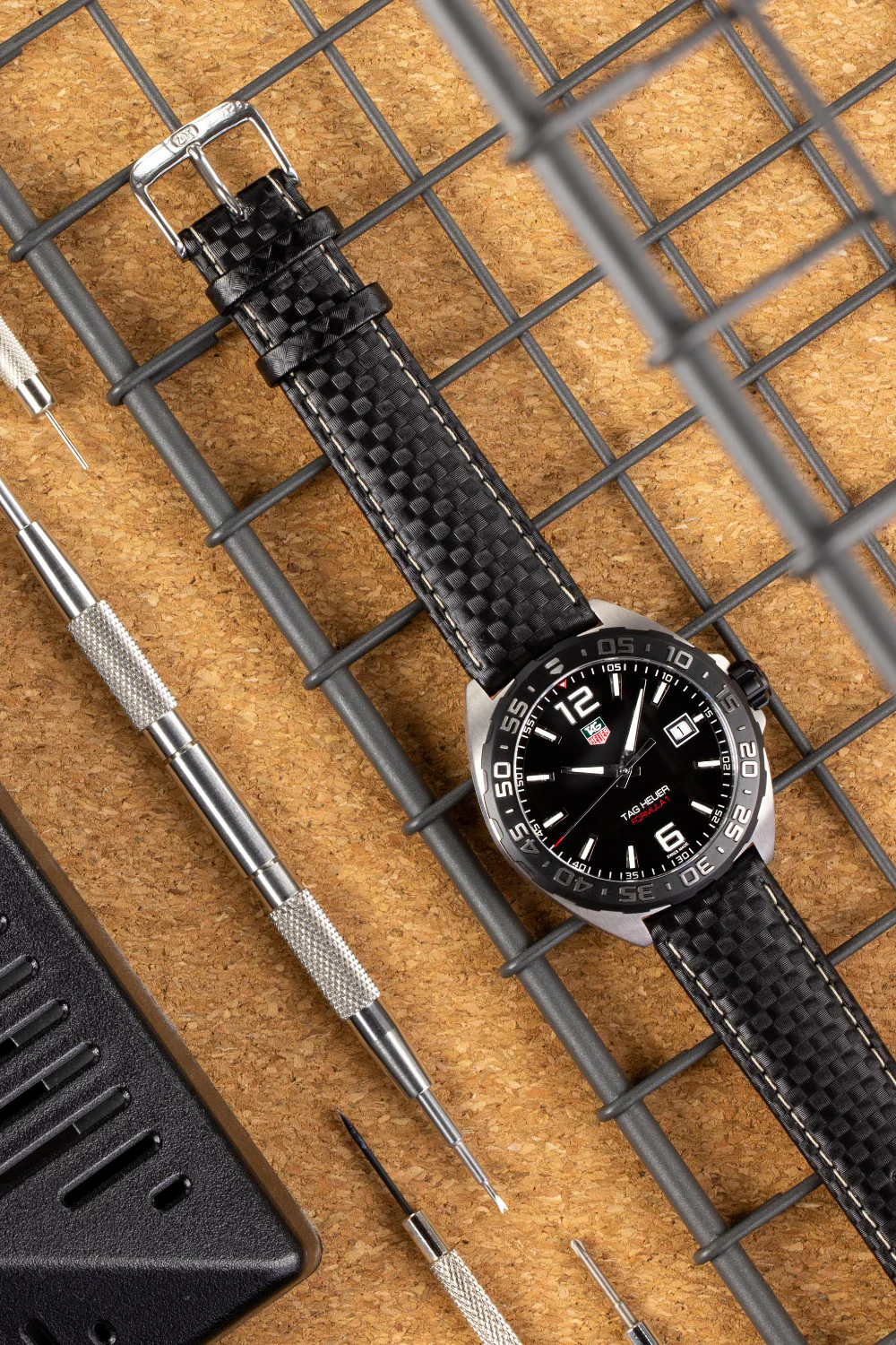 Di-Modell CARBONIO Carbon-Embossed Leather Watch Strap in BLACK - Image 2