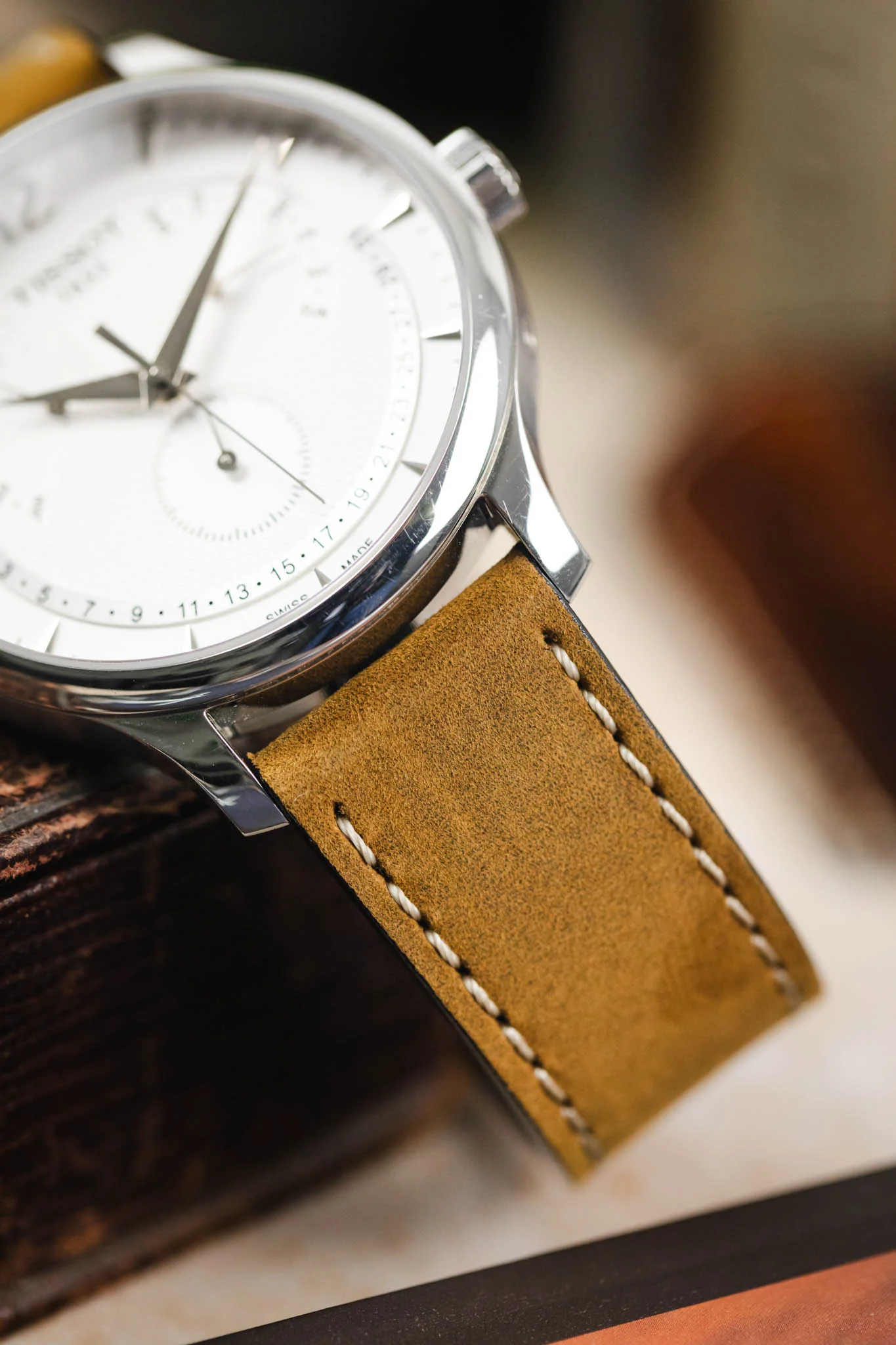 Di-Modell NEVADA Leather Watch Strap in GOLD BROWN - Image 6