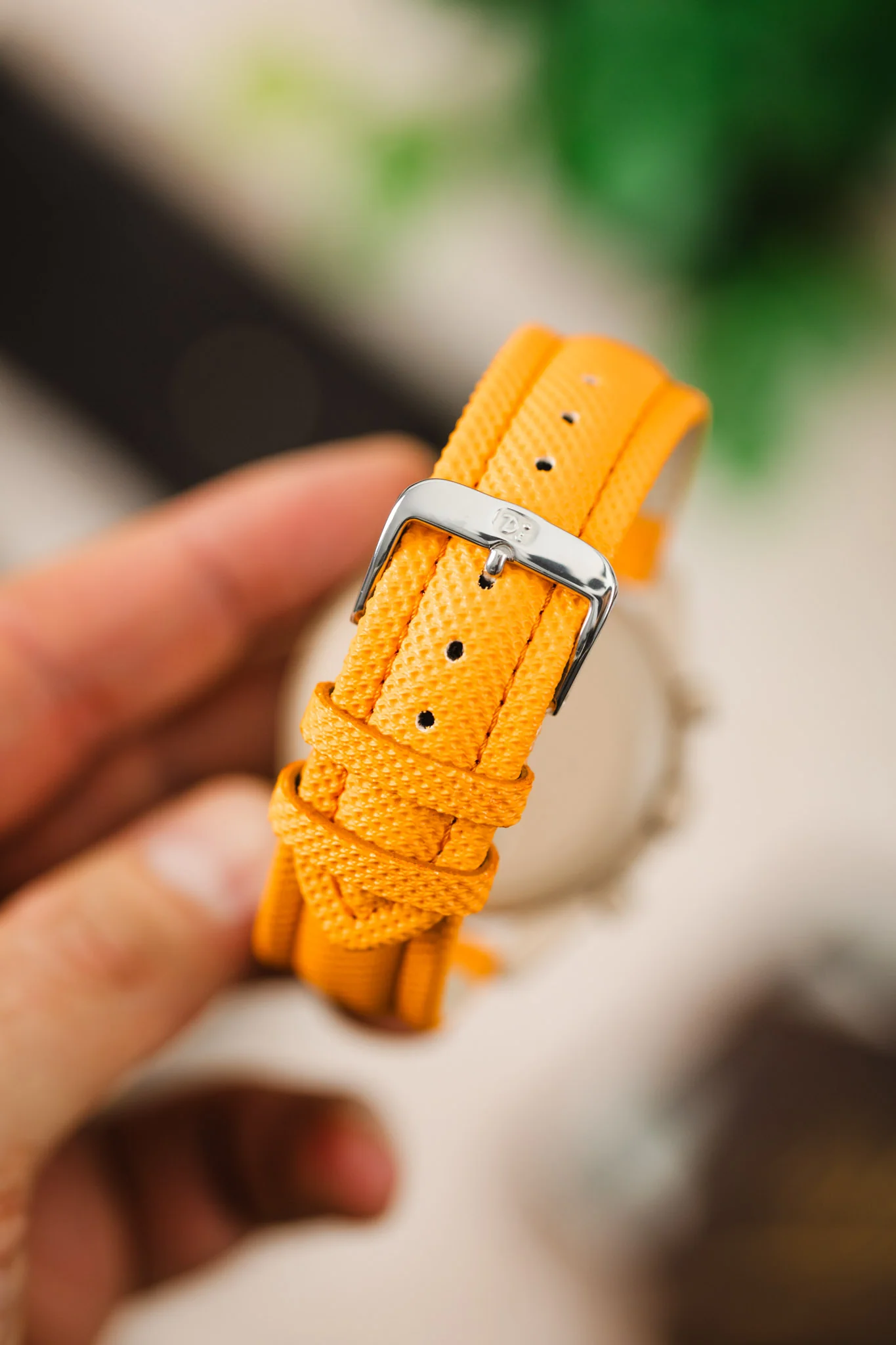 Di-Modell TRAVELLER PU Nylon Waterproof Watch Strap in ORANGE - Image 6