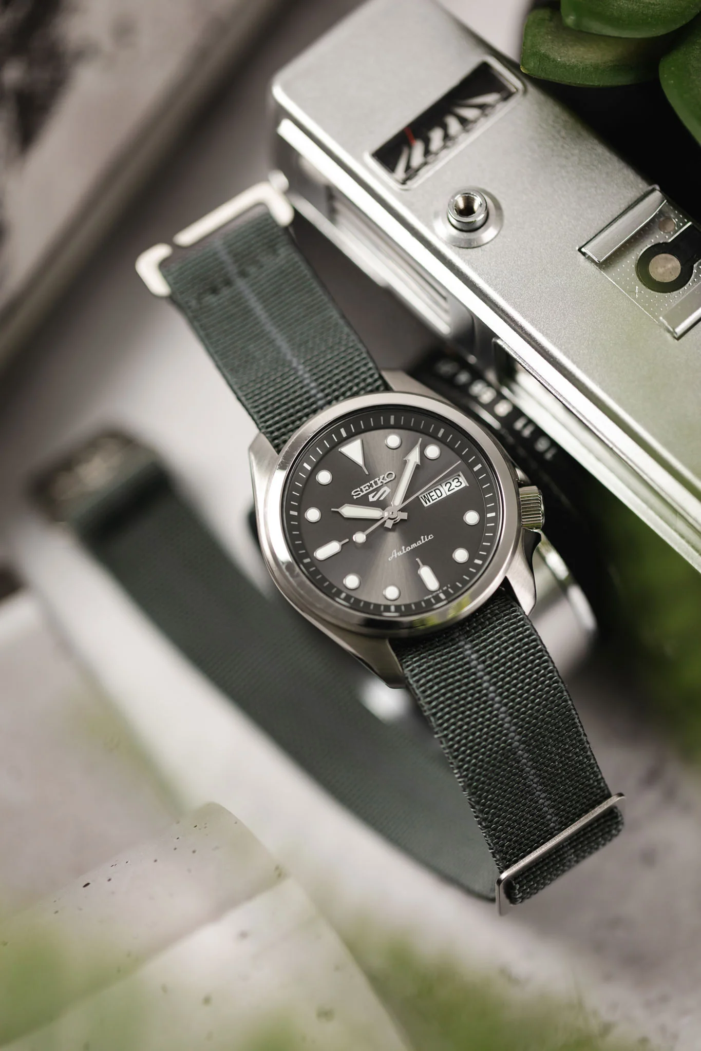 Erika's Originals MIRAGE MN™ Strap in TWO-TONE GREY - BRUSHED Hardware - Image 4