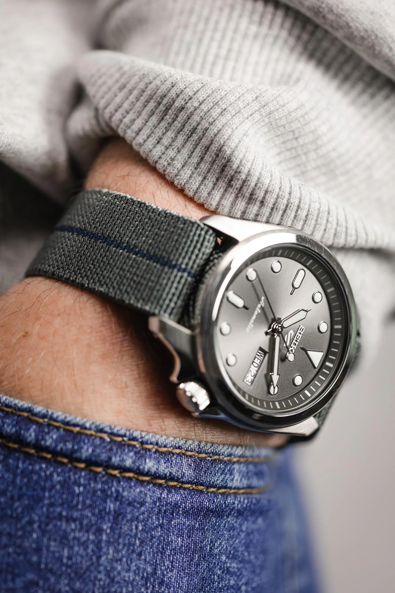 Erika's Originals MIRAGE MN™ Strap with NAVY BLUE Centerline - BRUSHED Hardware - Image 4
