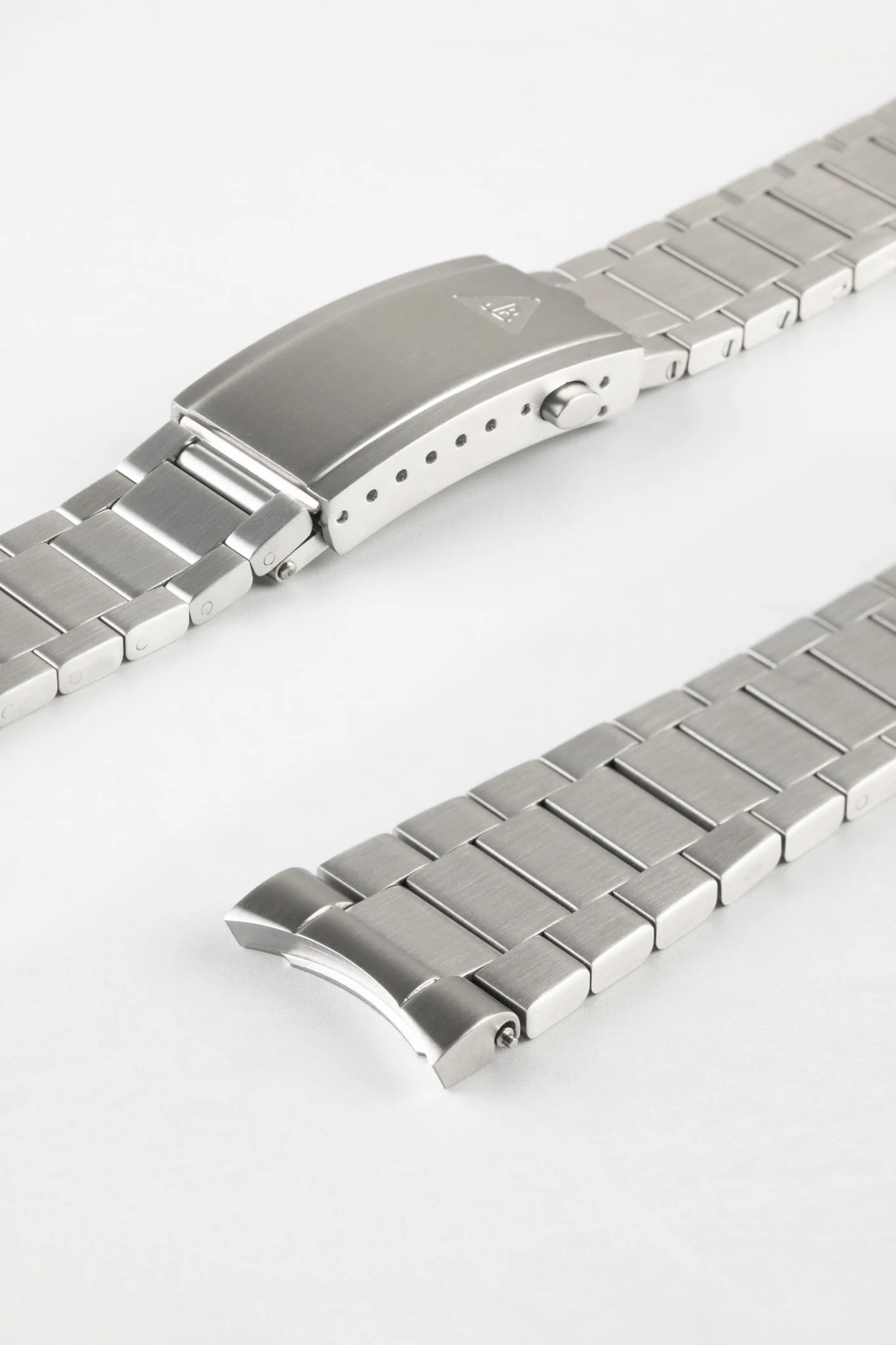 Forstner CONTEMPORARY FLAT LINK Bracelet for OMEGA Seamaster - Brushed - Image 5