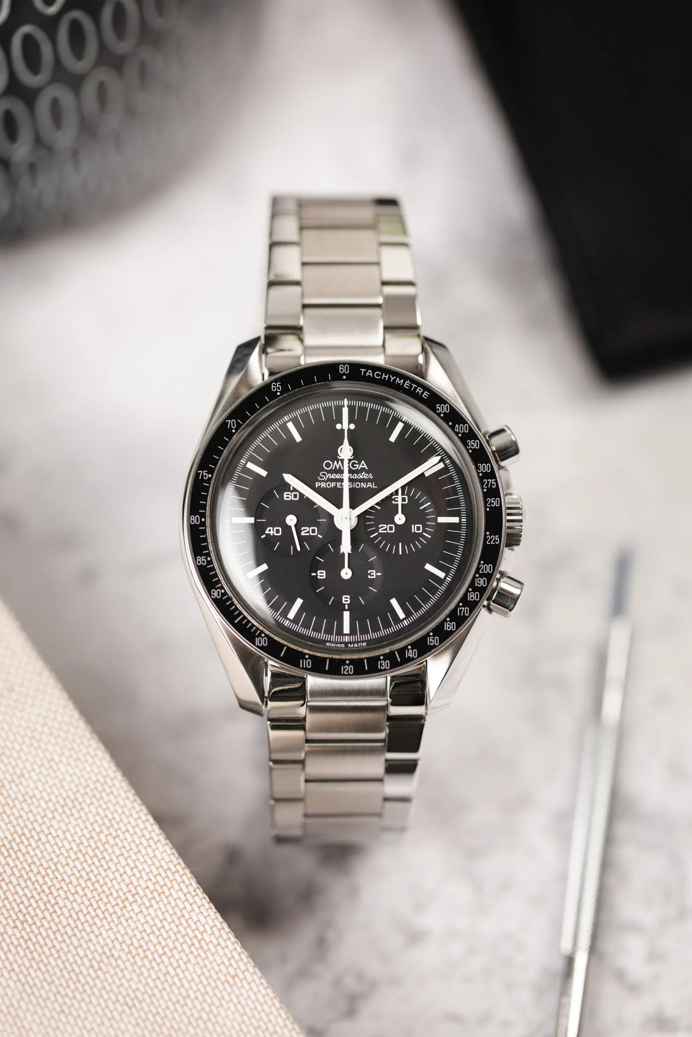 Forstner CONTEMPORARY FLAT LINK Stainless Steel Watch Bracelet with Push-Button Clasp for OMEGA Speedmaster - POLISHED/BRUSHED - Image 4