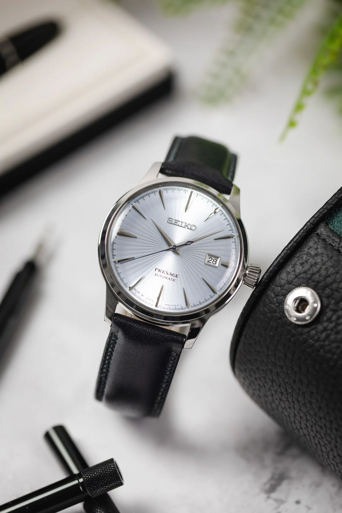 Hirsch ASCOT English Leather Watch Strap in BLACK - Image 4