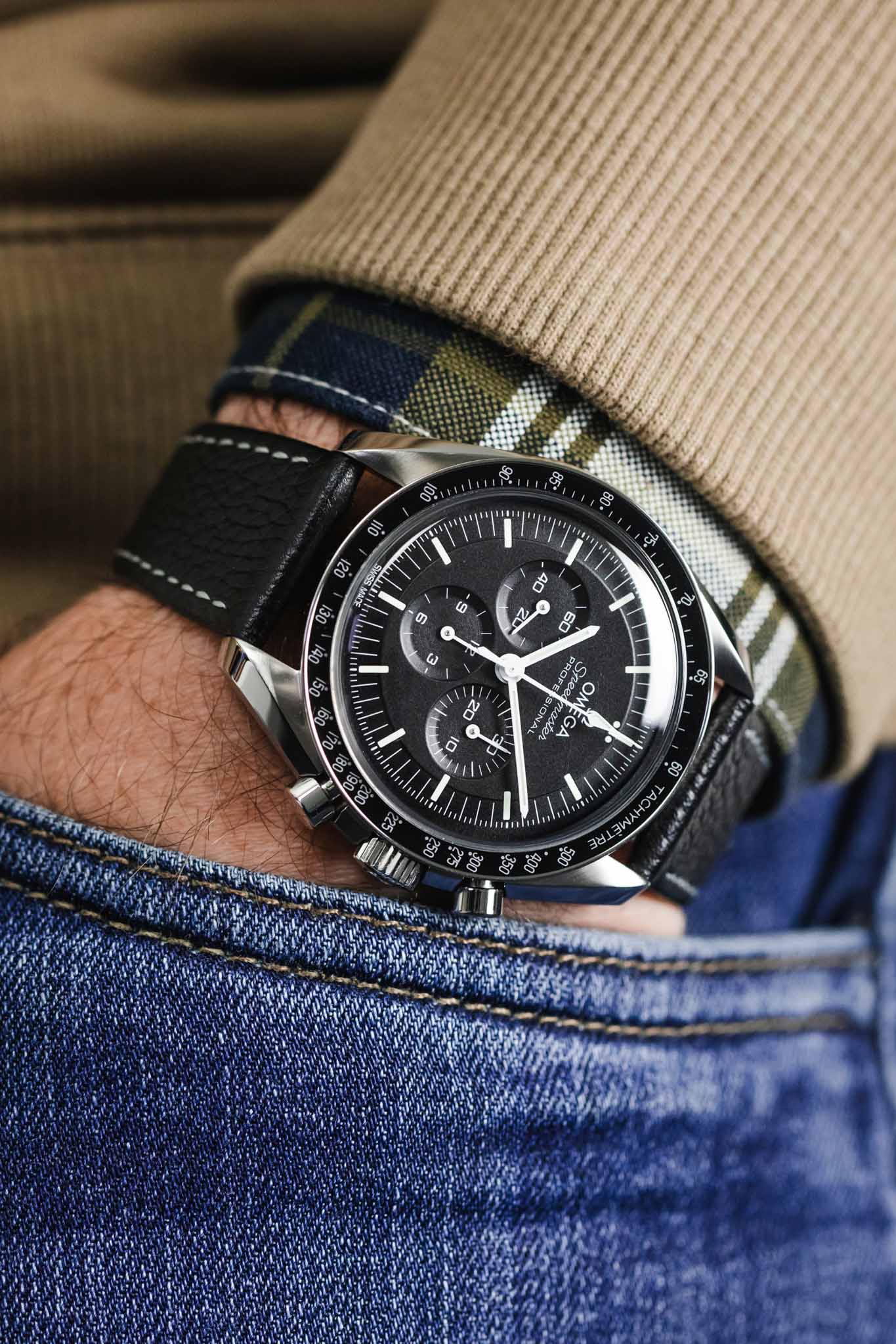 Hirsch BOLOGNA Quick-Release French-Style Textured Leather Watch Strap in BLACK - Image 6