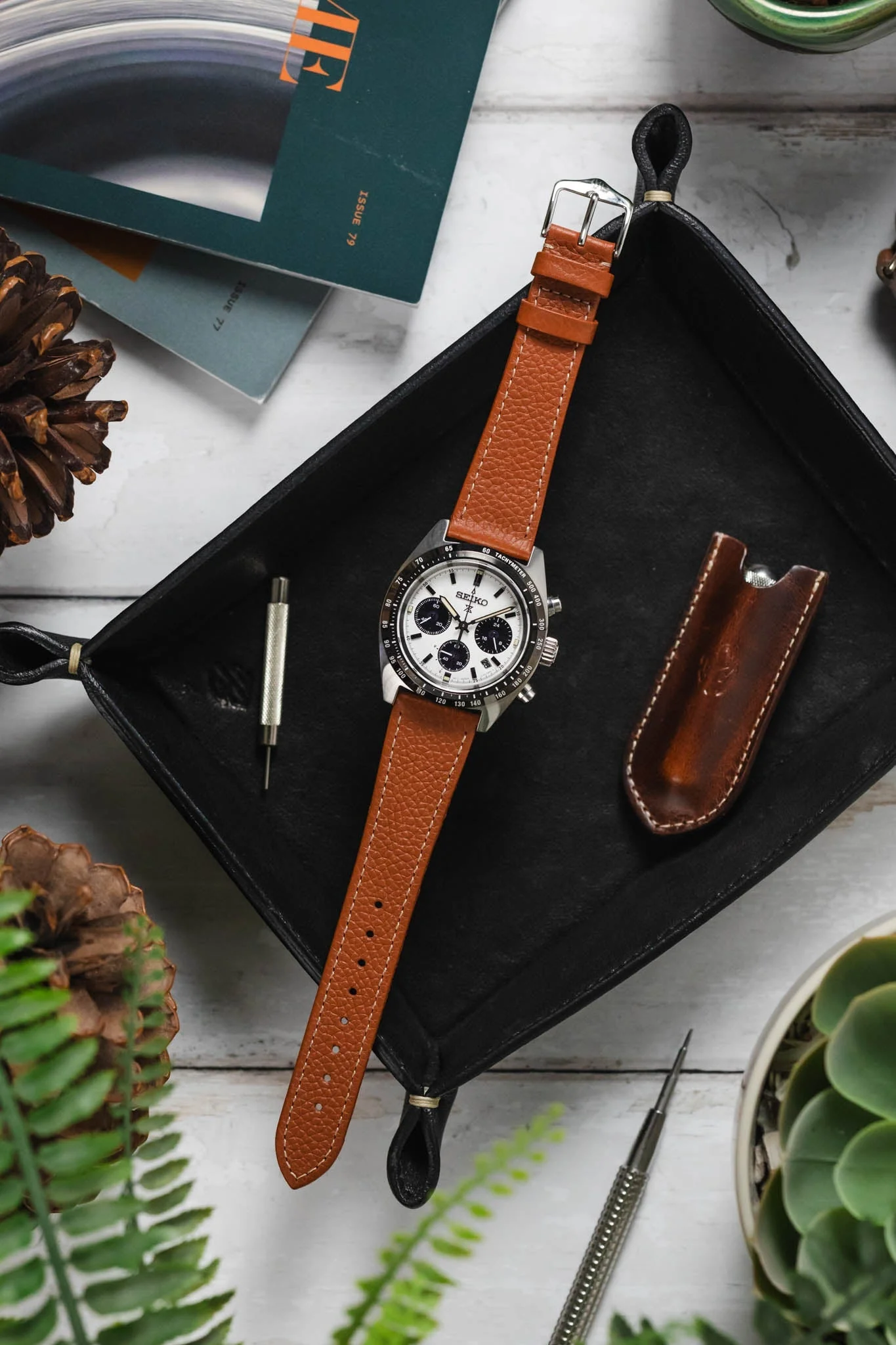 Hirsch BOLOGNA Quick-Release French-Style Textured Leather Watch Strap in GOLD BROWN - Image 12