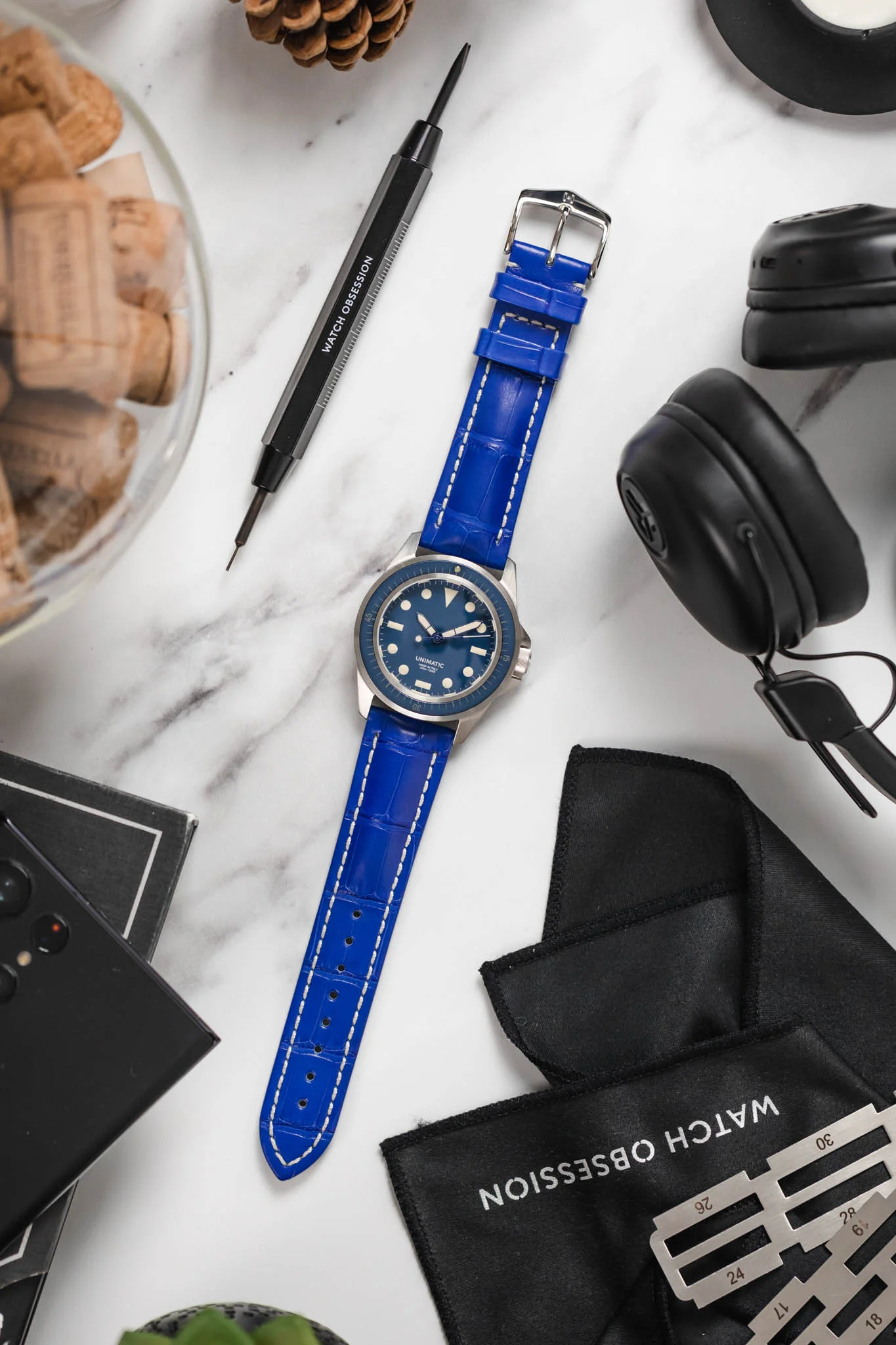 Hirsch CAPITANO Padded Alligator Leather Water-Resistant Watch Strap in ROYAL BLUE - Image 6