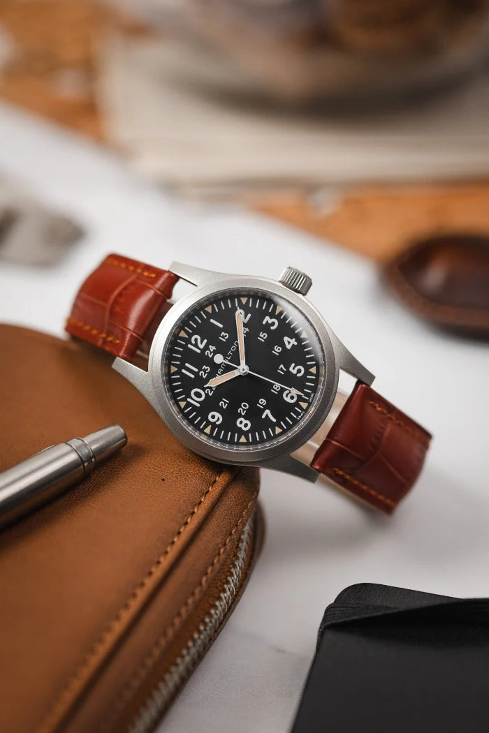 Hirsch DUKE Quick-Release Alligator Embossed Leather Watch Strap in GOLD BROWN - Image 4