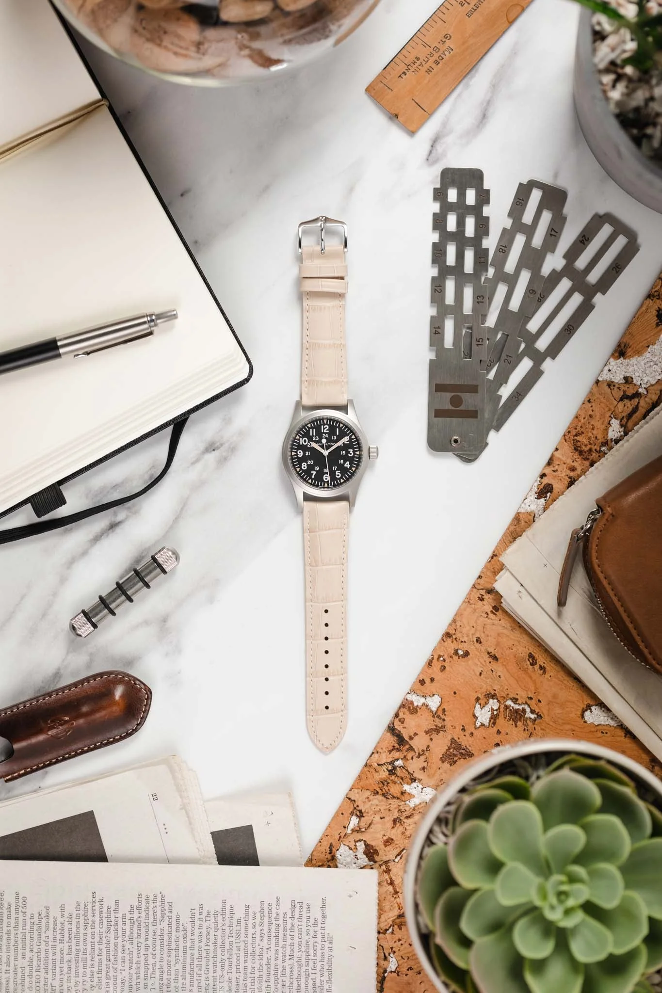 Hirsch DUKE Quick-Release Alligator Embossed Leather Watch Strap in BEIGE - Image 6