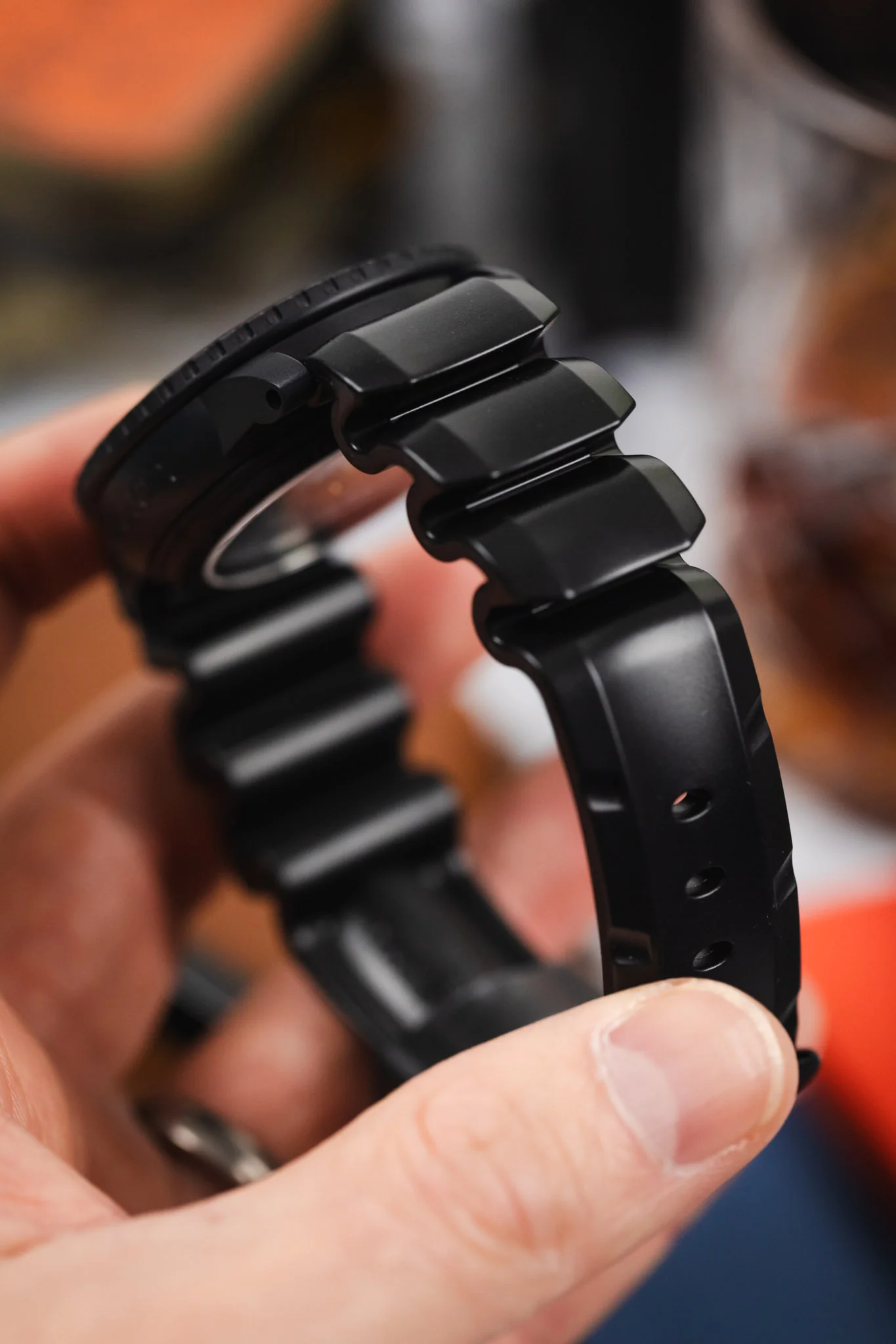 Hirsch EXTREME Natural Rubber Watch Strap in BLACK - Image 6