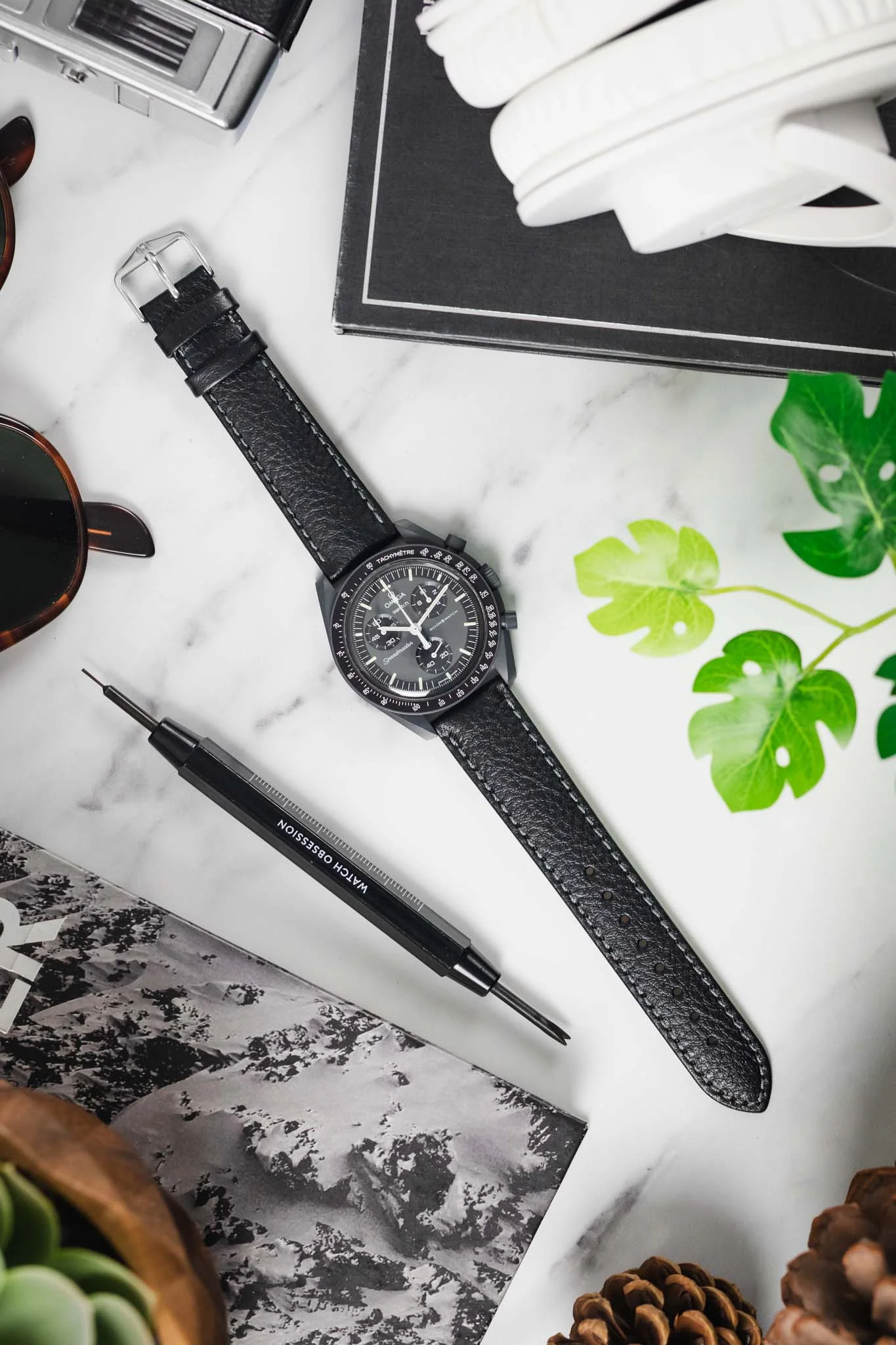 Hirsch FOREST Buffalo Watch Strap in BLACK - Image 11