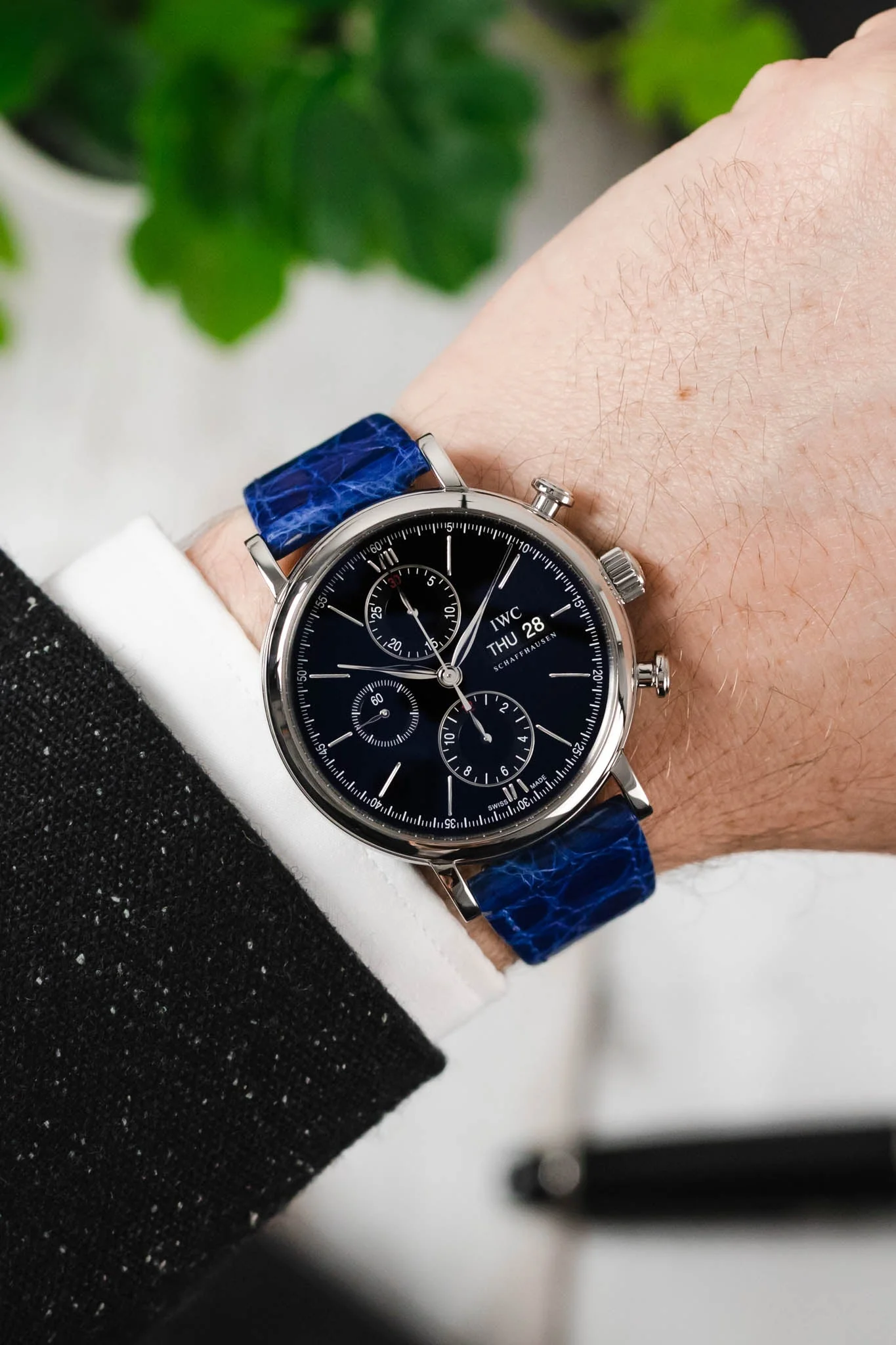 Hirsch GENUINE CROCO Shiny Crocodile Leather Watch Strap in ROYAL BLUE - Image 2