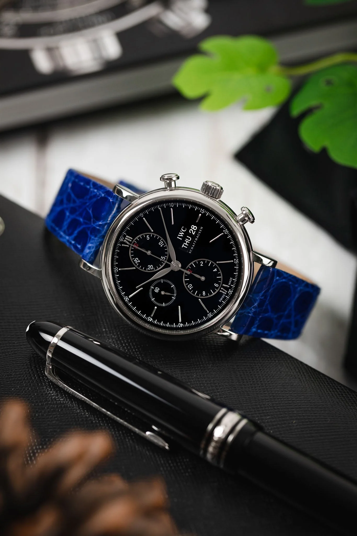 Hirsch GENUINE CROCO Shiny Crocodile Leather Watch Strap in ROYAL BLUE - Image 4