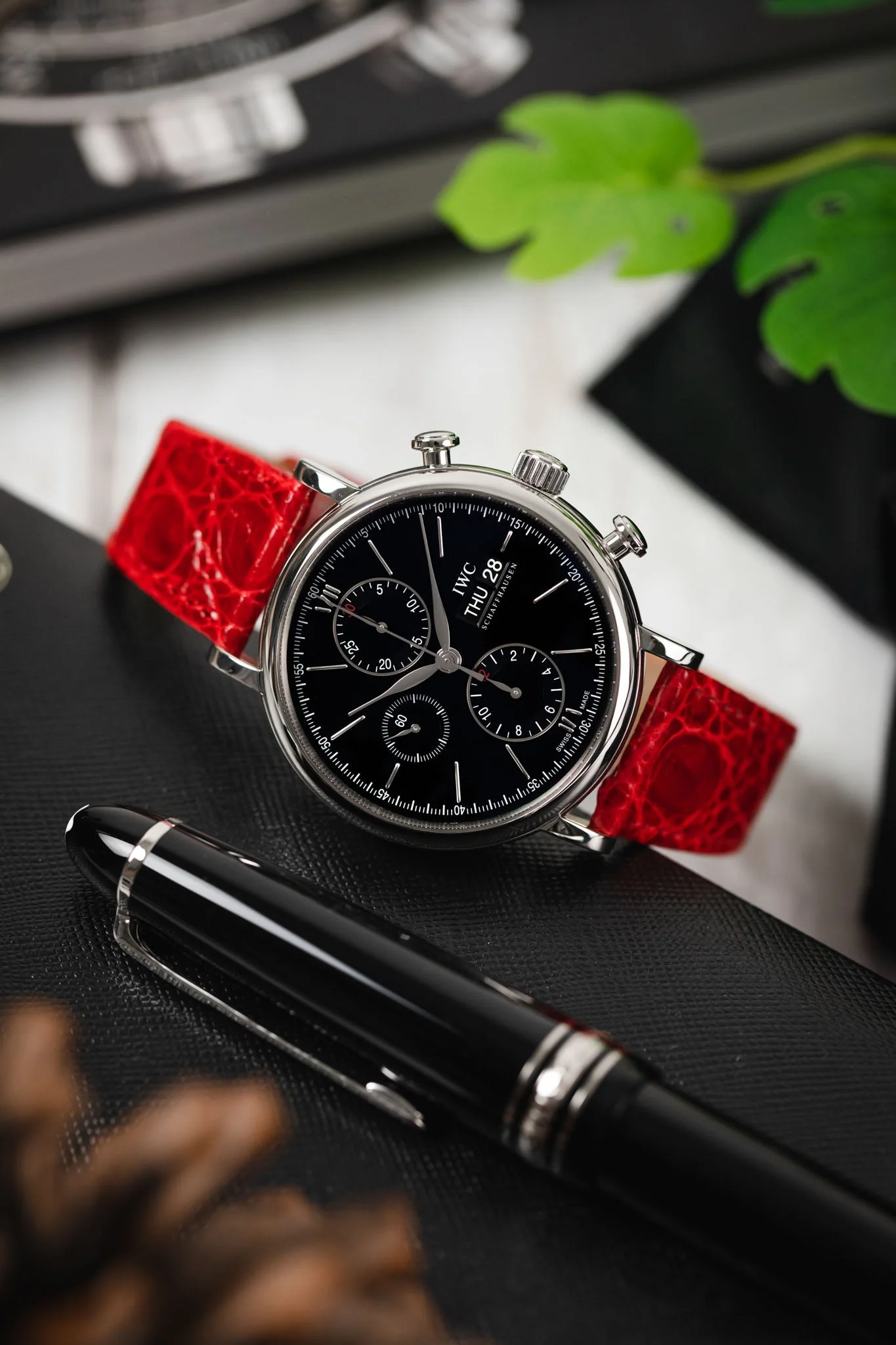Hirsch GENUINE CROCO Shiny Crocodile Leather Watch Strap in RED - Image 4