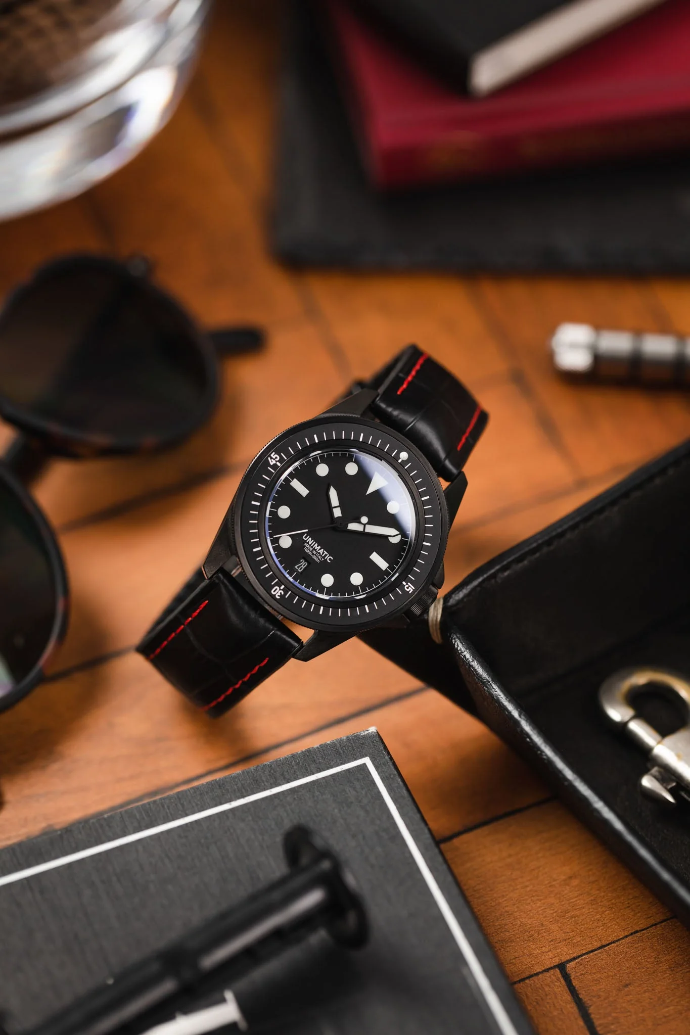 Hirsch GEORGE Alligator Embossed Performance Watch Strap in BLACK/RED - Image 4