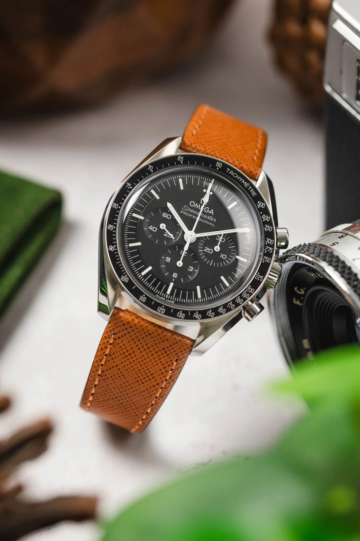 Hirsch GIFFONE Calf Leather Watch Strap in GOLD BROWN - Image 4